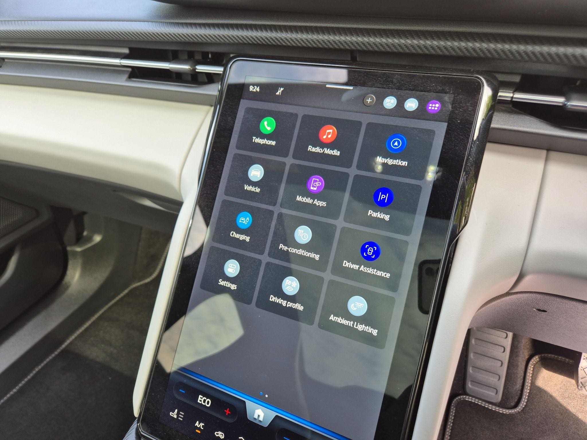 Ford Explorer Image 18