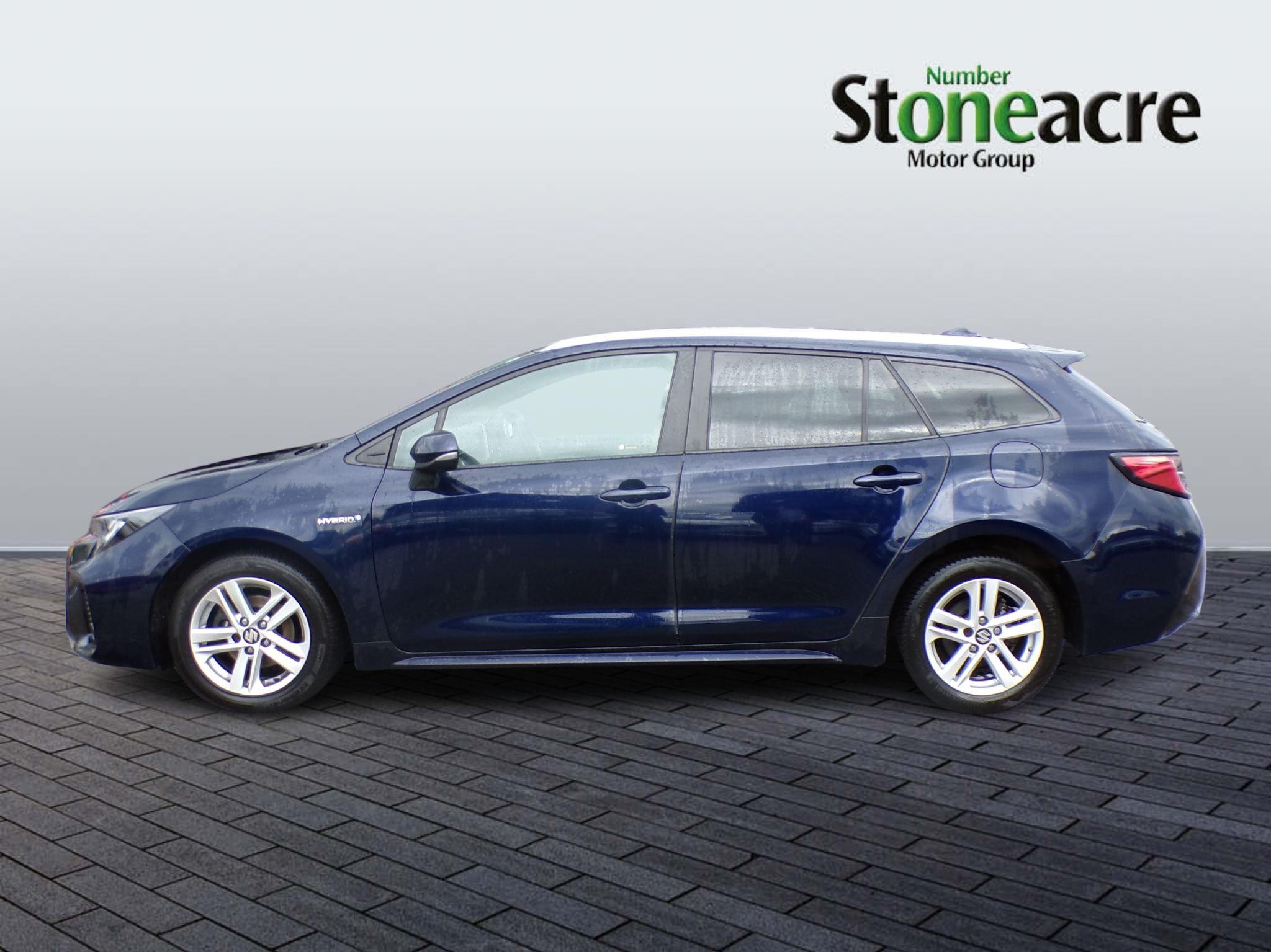 Suzuki Swace Image 5