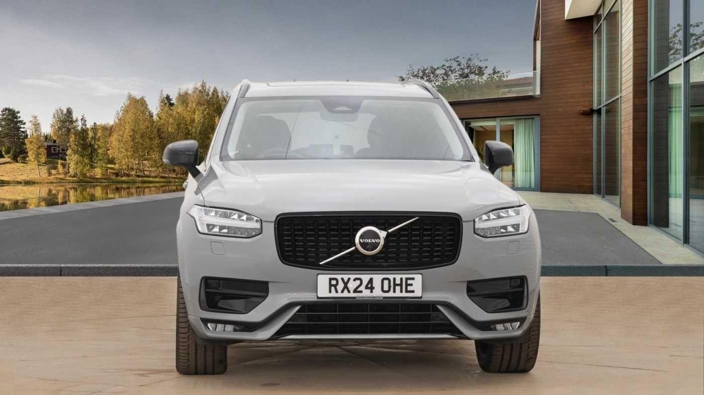 Volvo XC90 Image 8