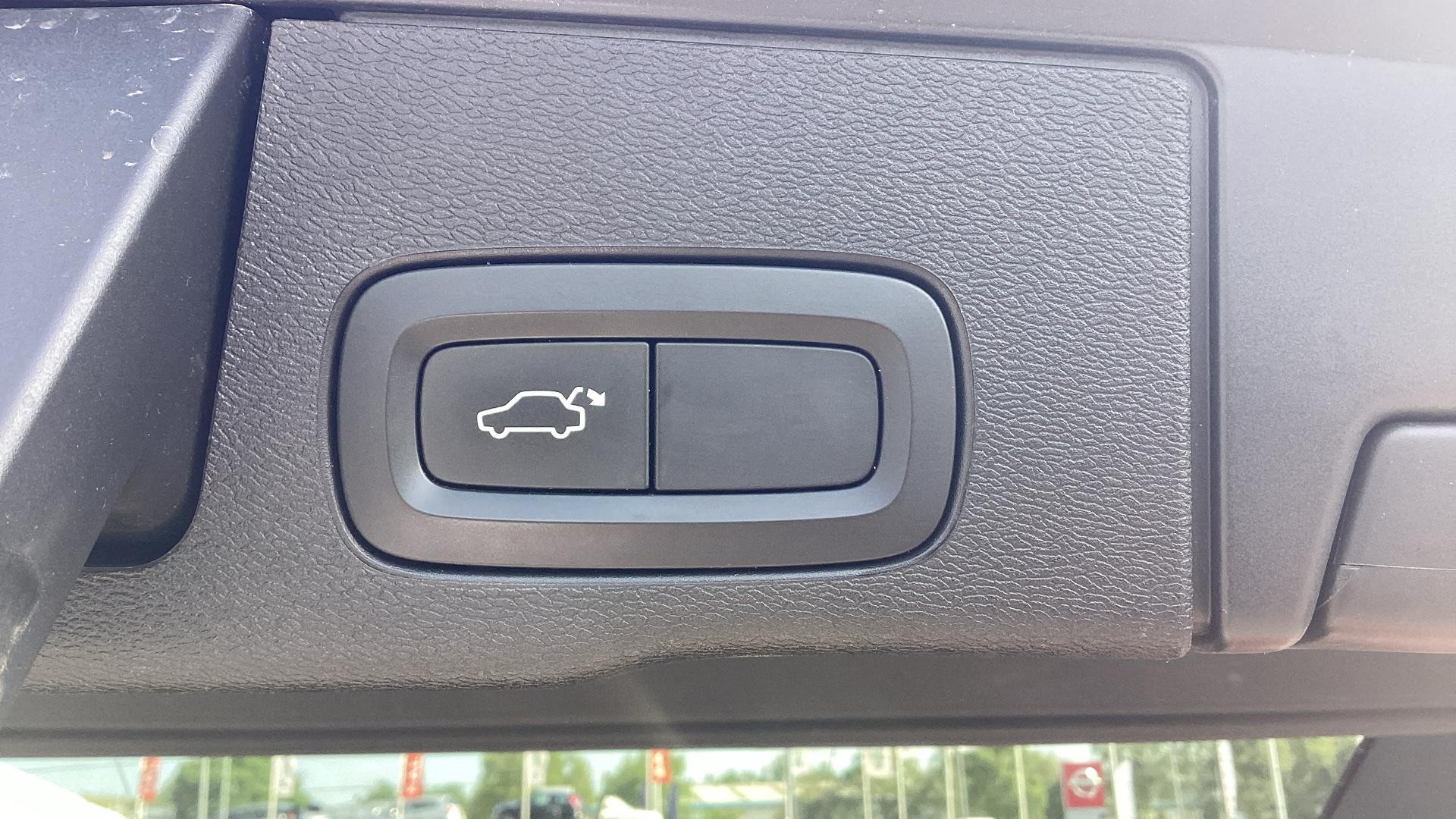 Volvo XC60 Image 28