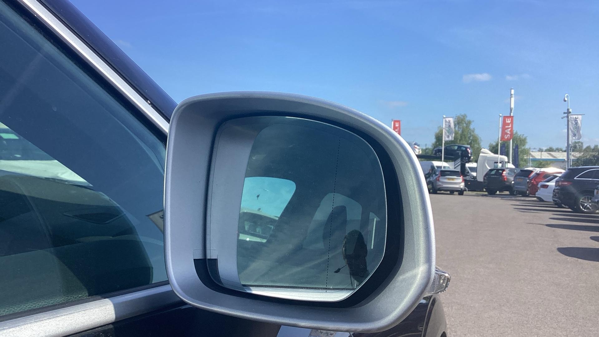 Volvo XC60 Image 36