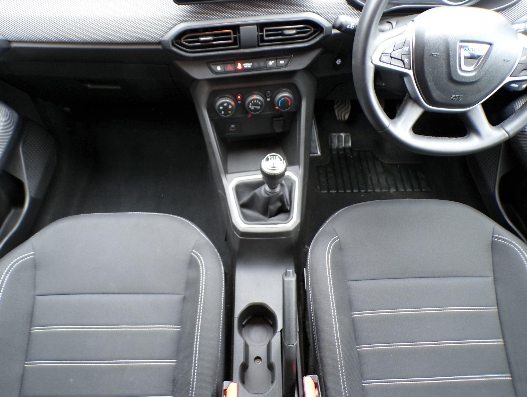 Dacia Sandero Image 18