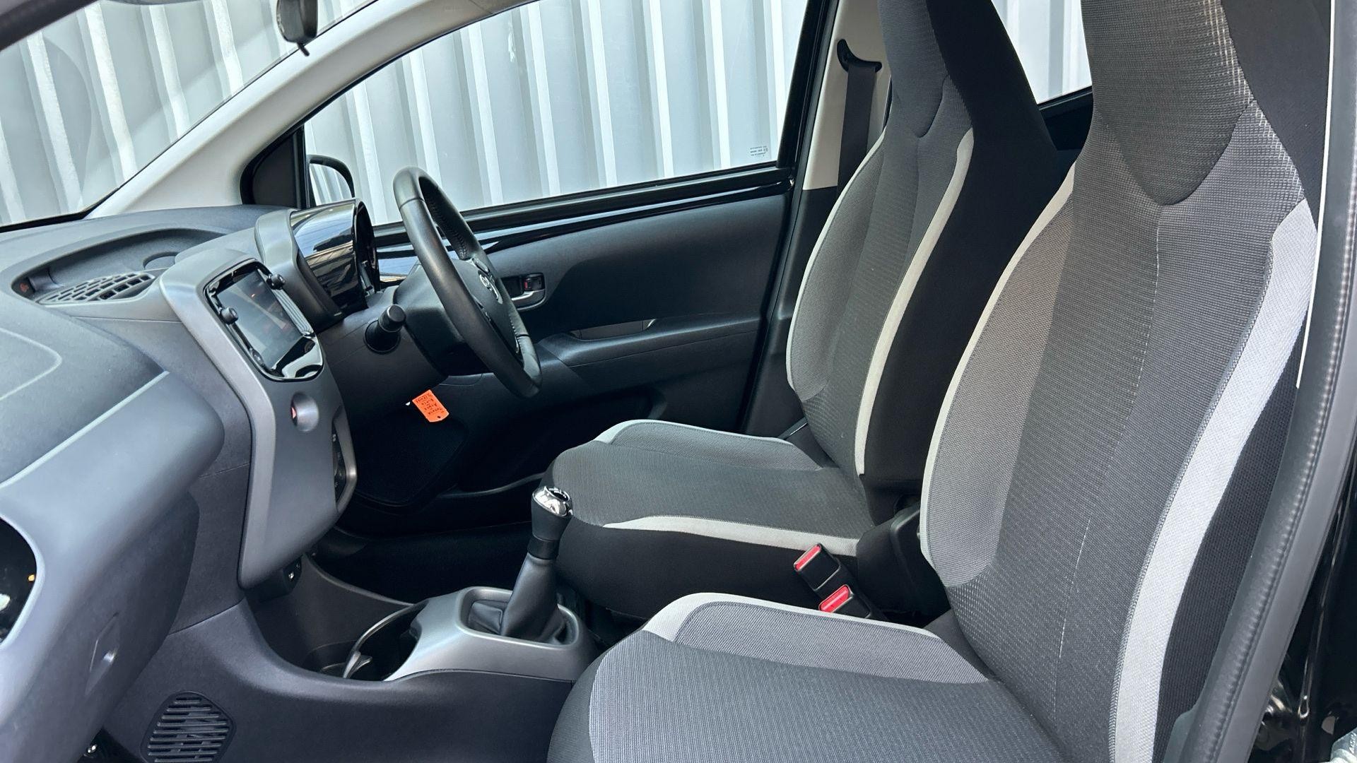 Toyota Aygo Image 16