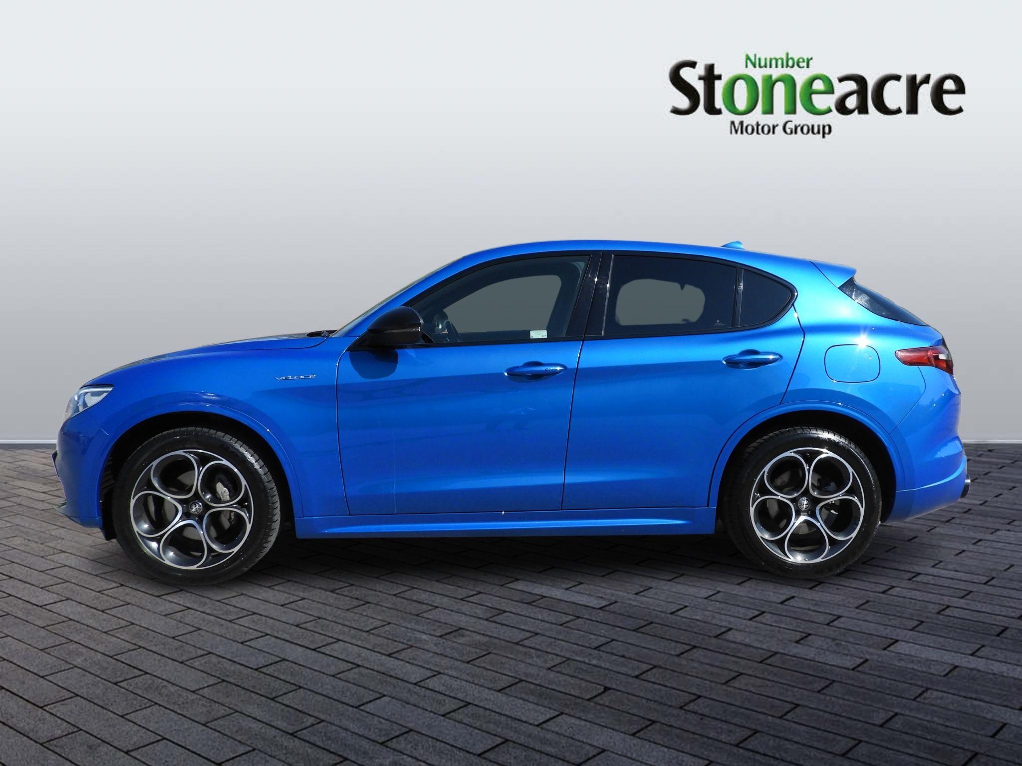 Alfa Romeo Stelvio Image 6