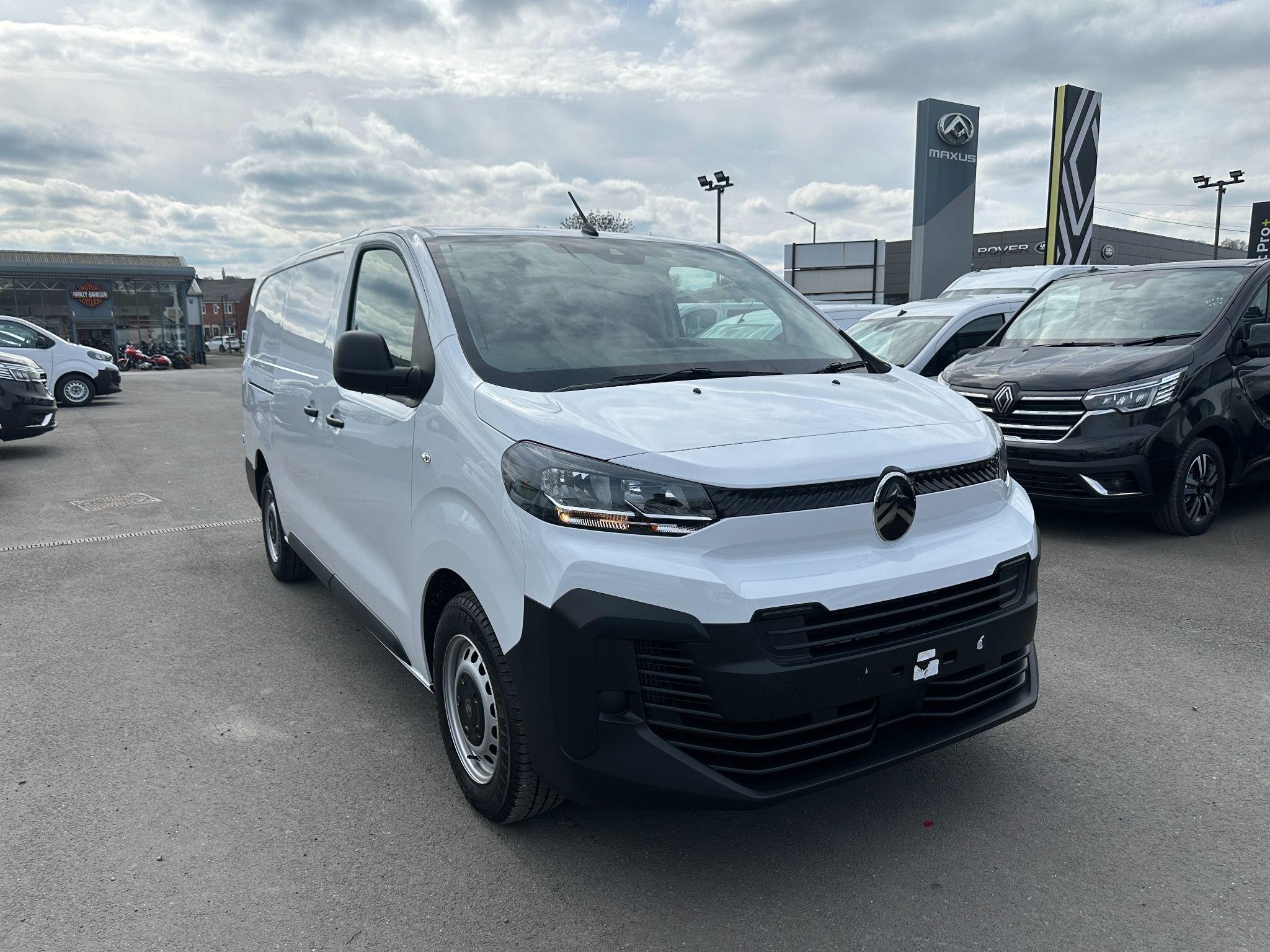 Citroen Dispatch Image 1