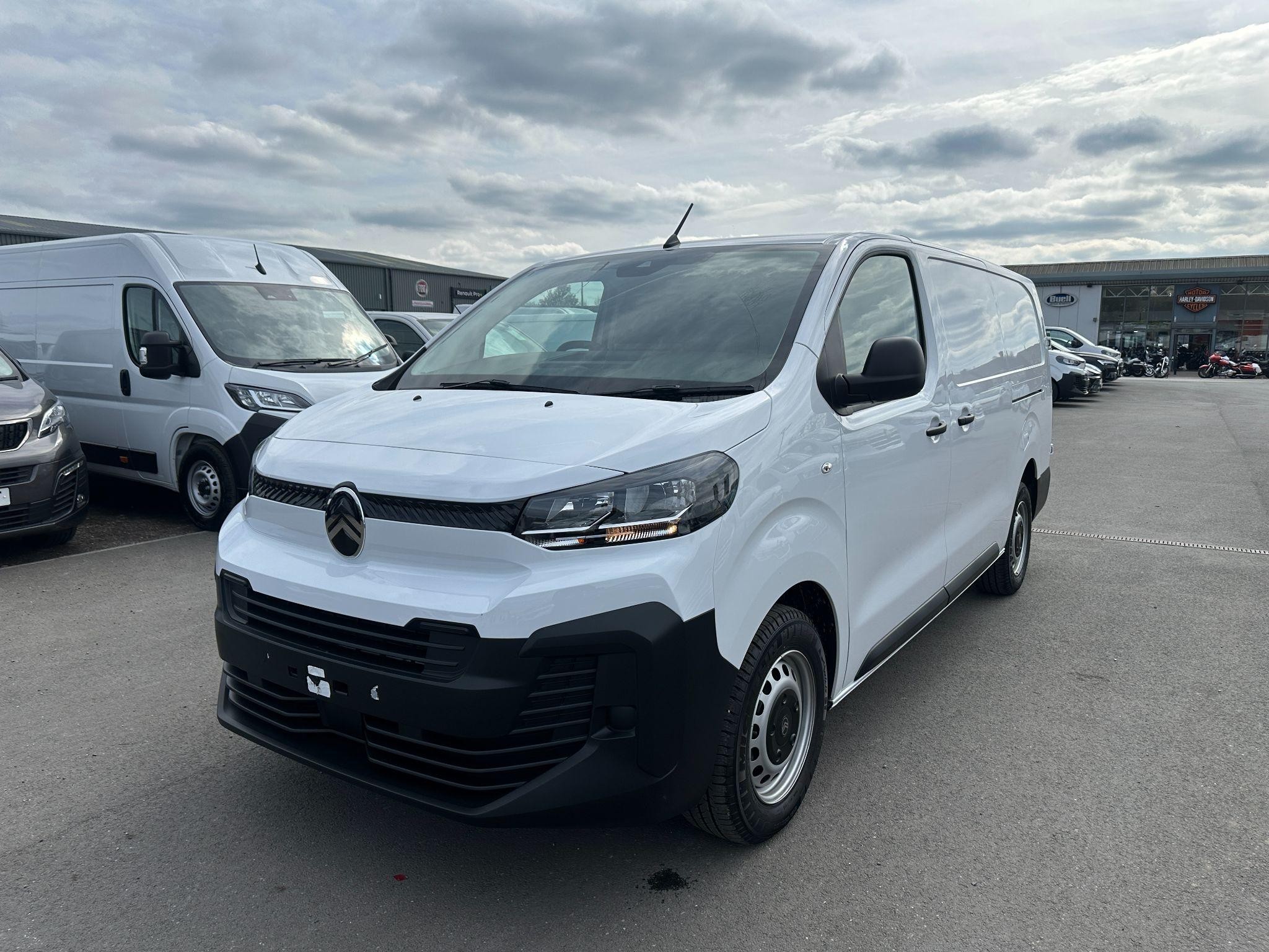 Citroen Dispatch Image 3