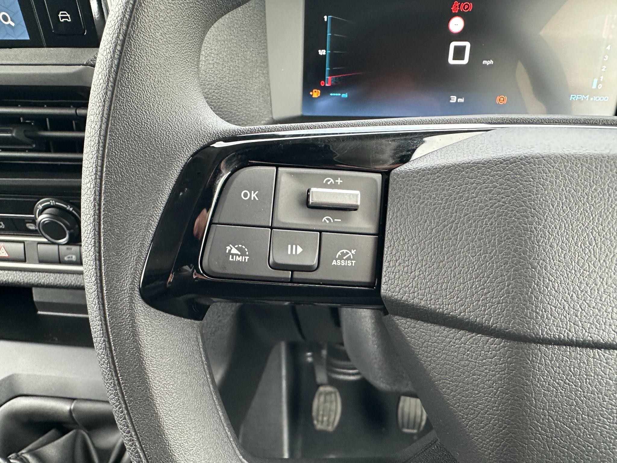 Citroen Dispatch Image 12