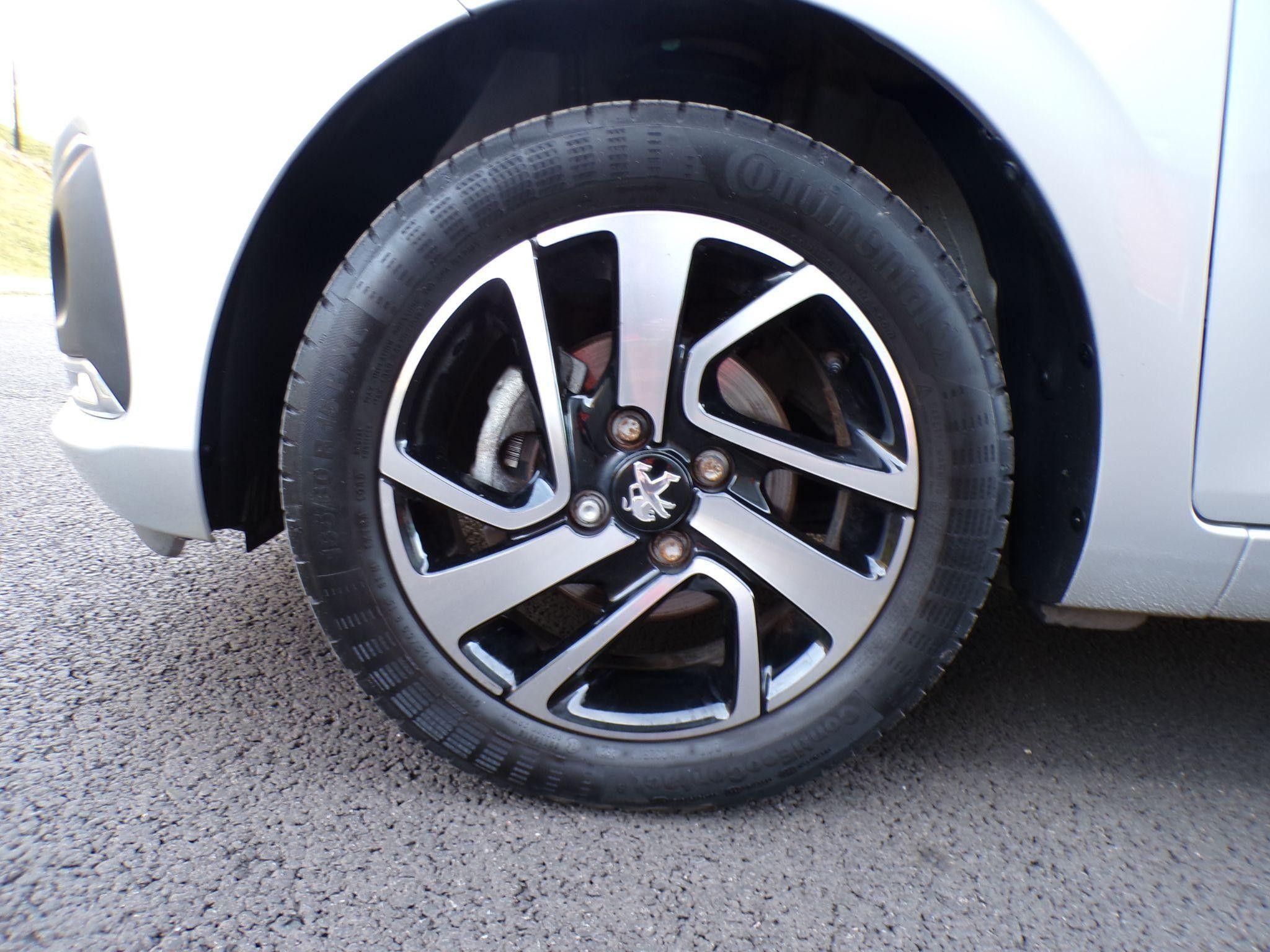 Peugeot 108 Image 9