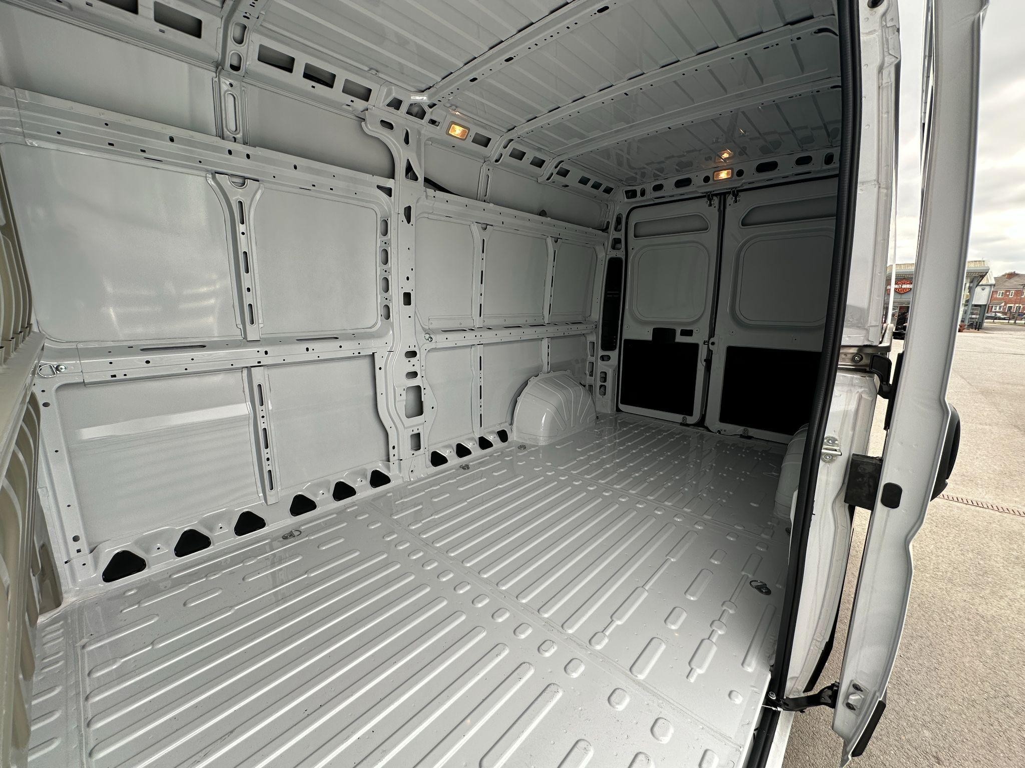 Citroen Relay Image 15