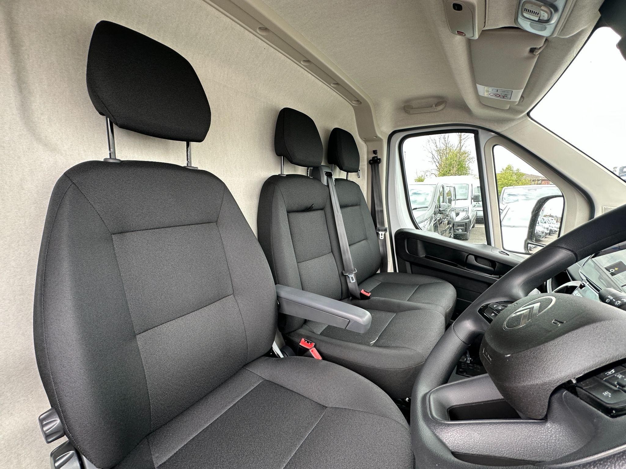 Citroen Relay Image 16