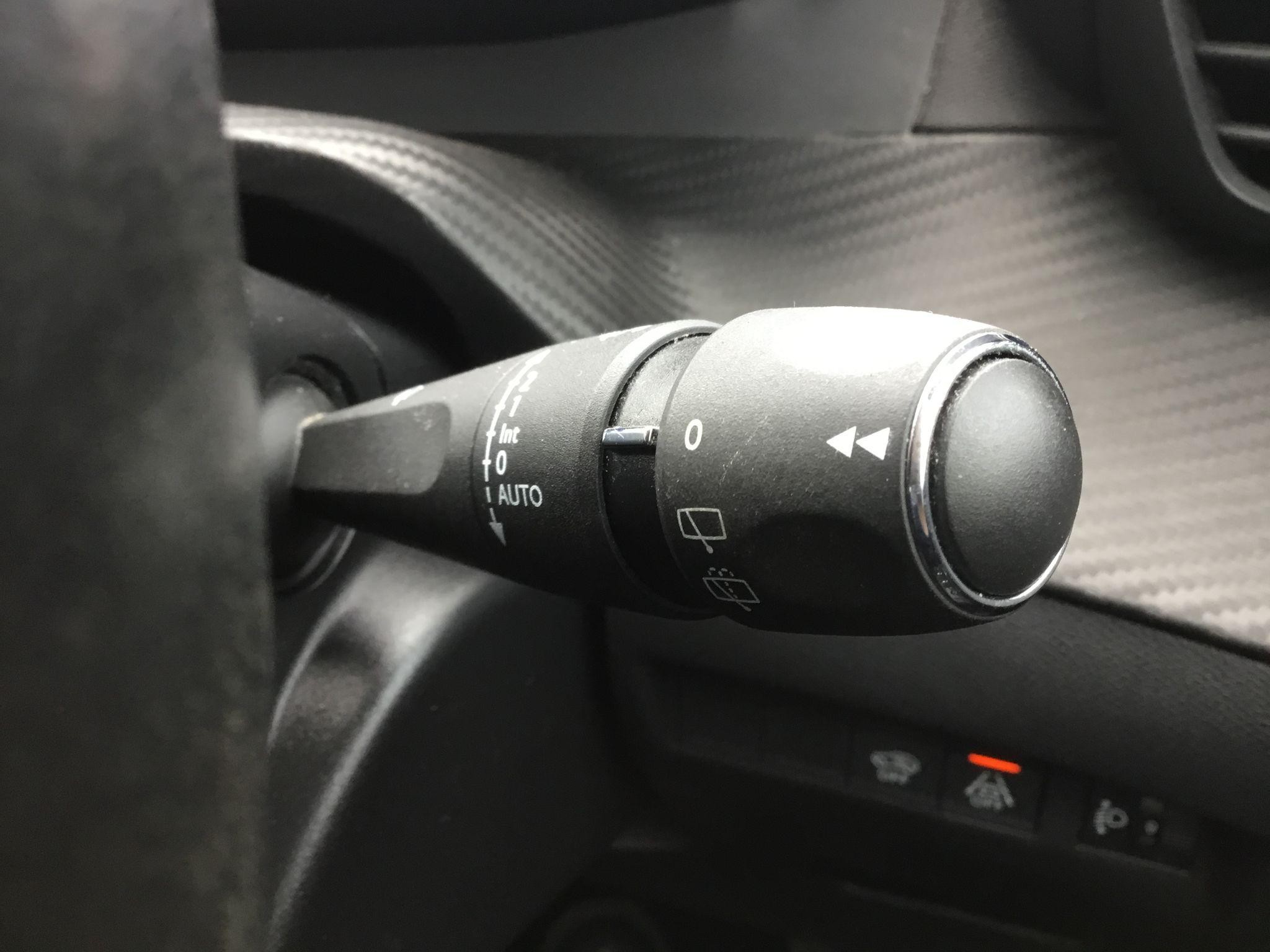 Peugeot 208 Image 23
