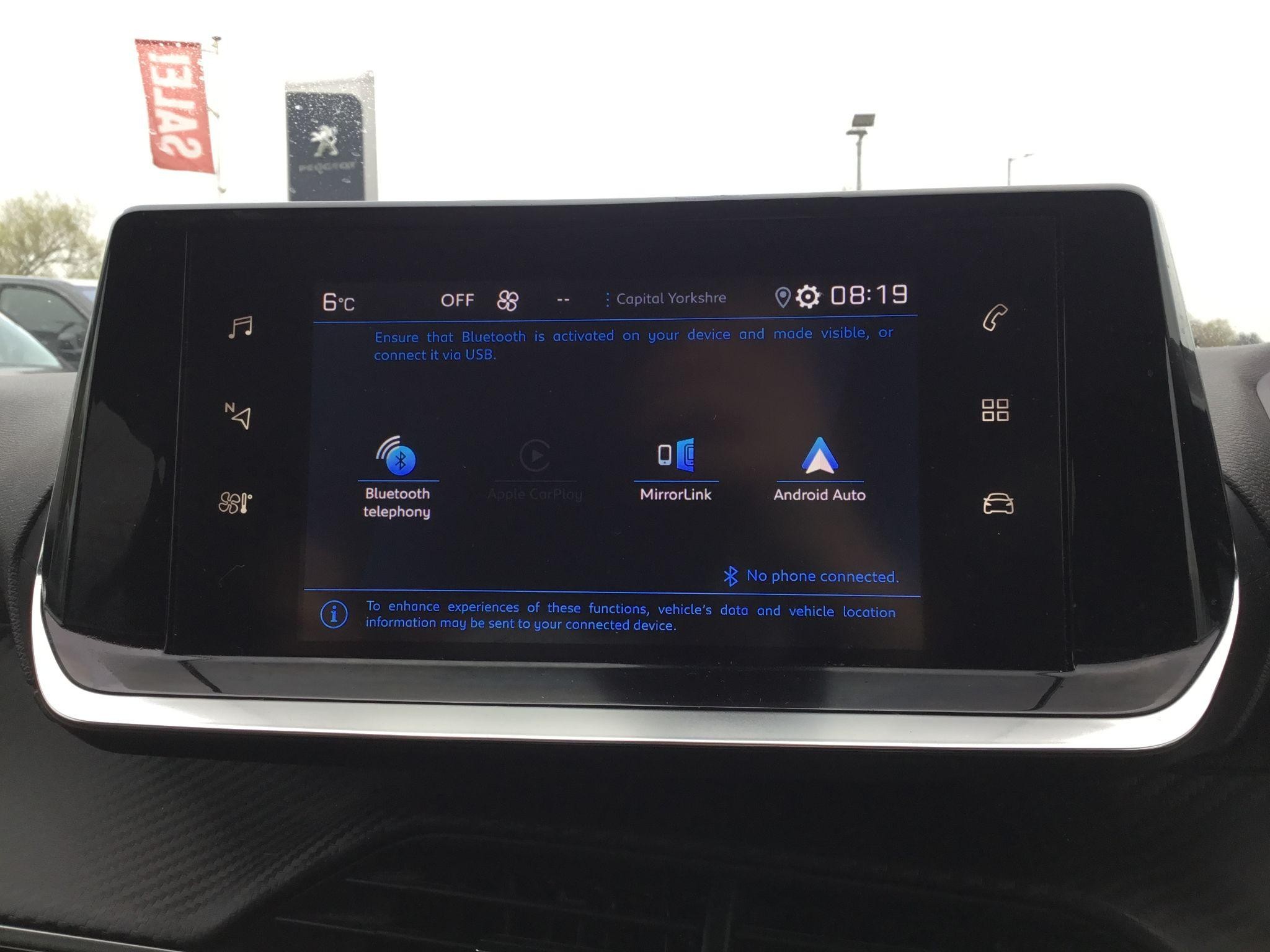 Peugeot 208 Image 33