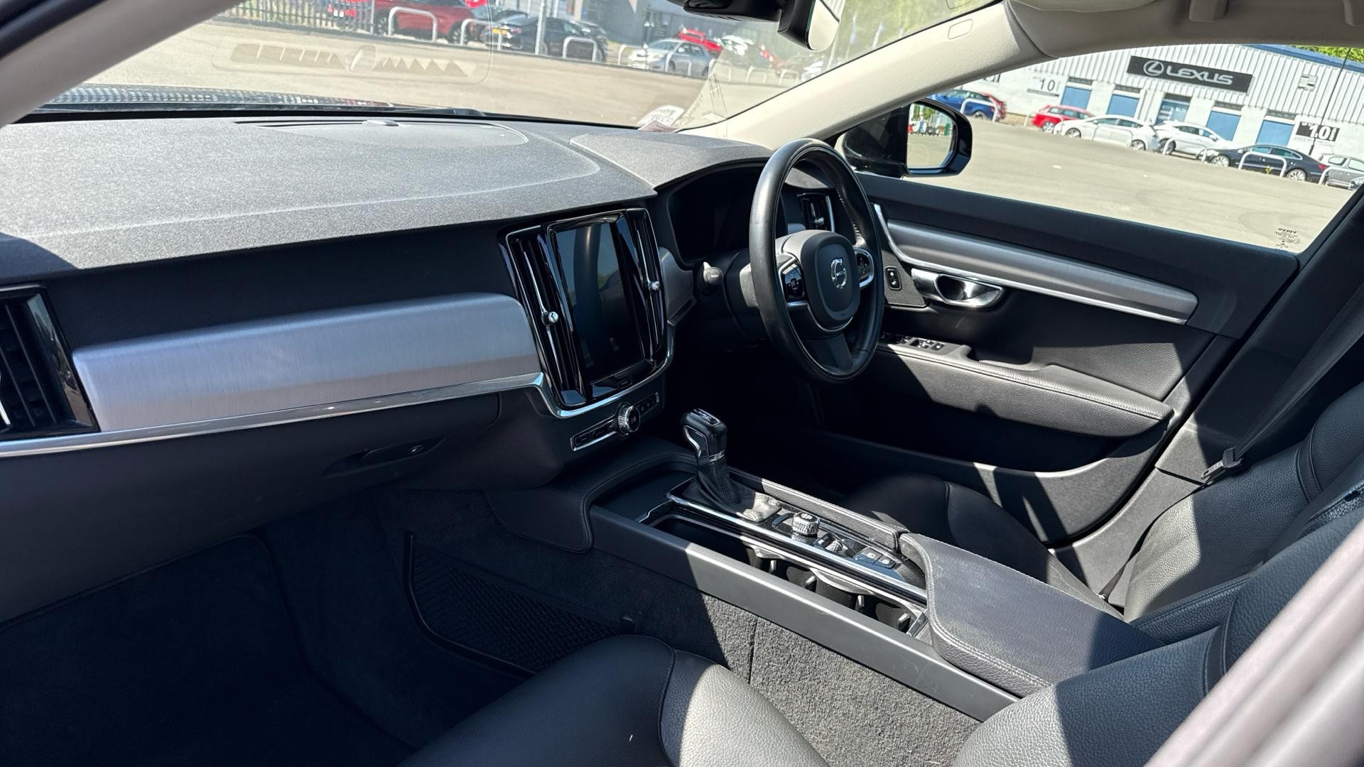 Volvo S90 Image 4
