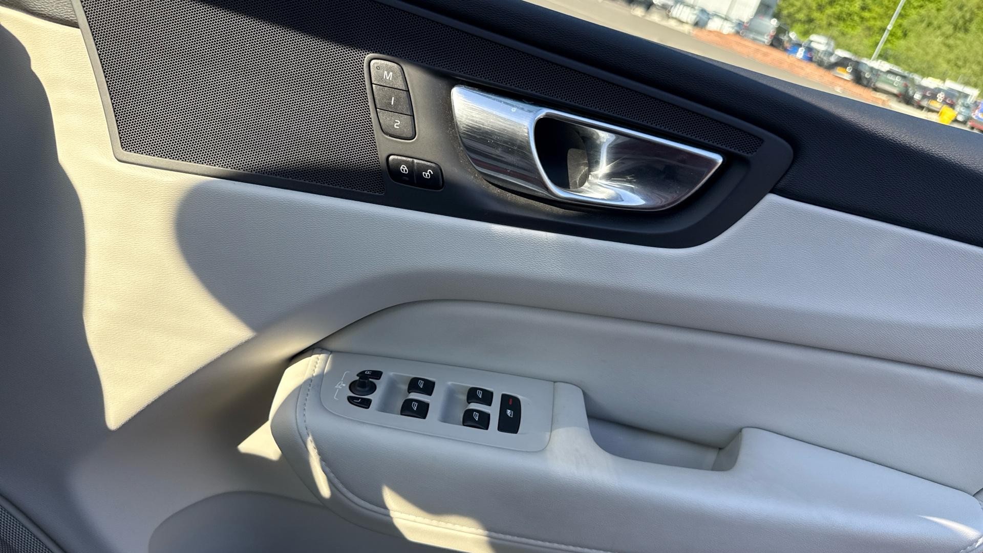 Volvo XC60 Image 15