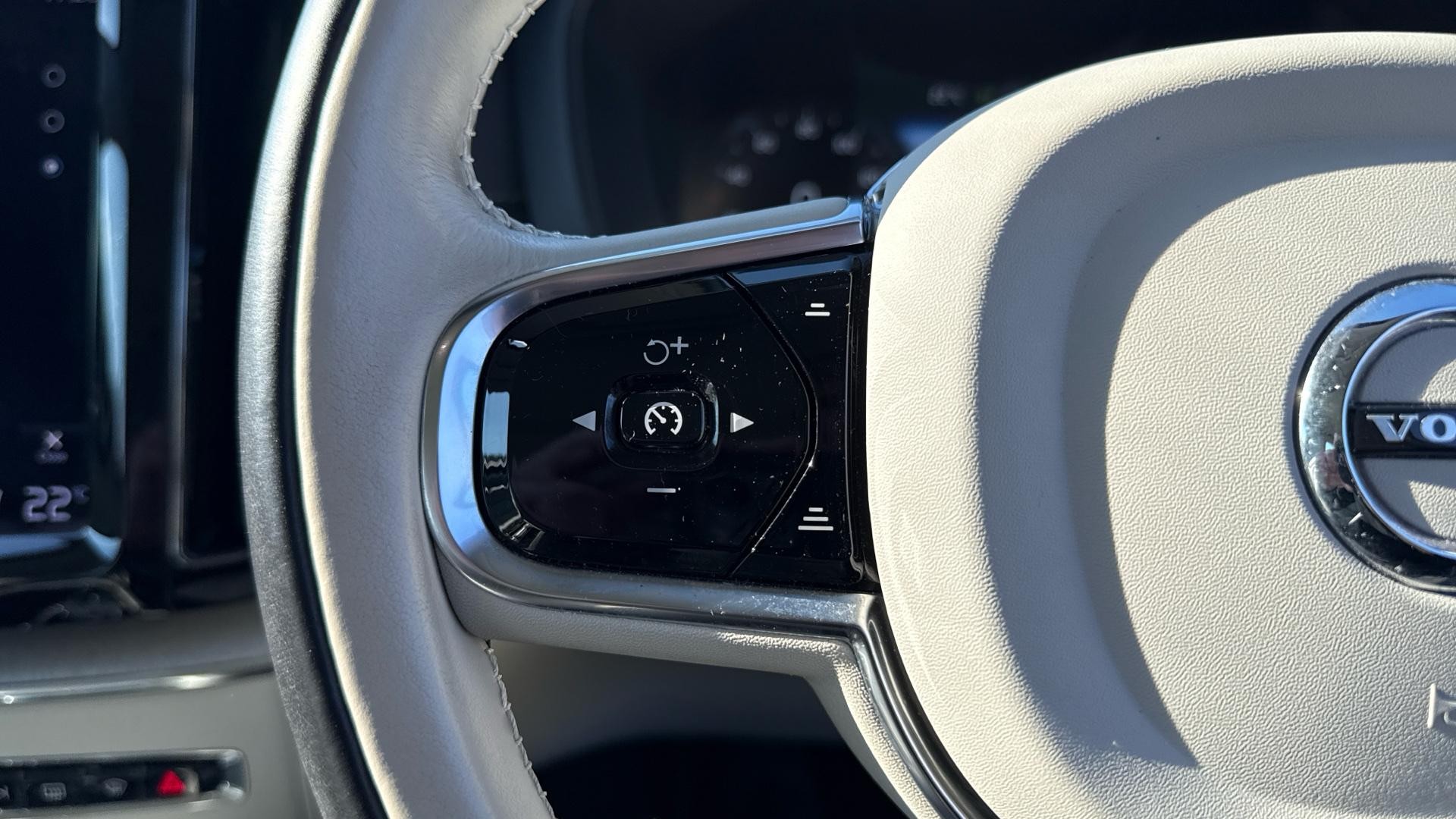 Volvo XC60 Image 18