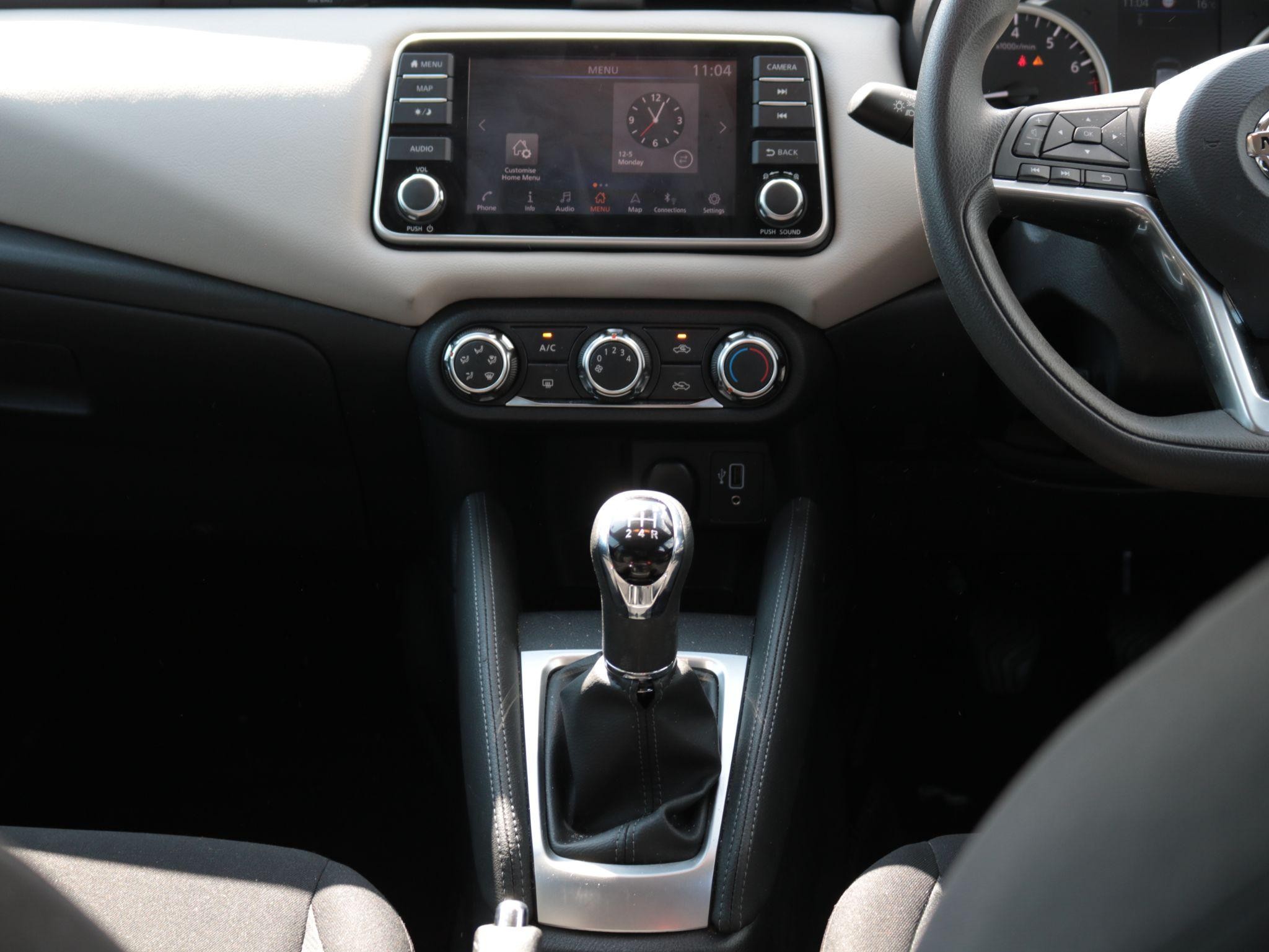 Nissan Micra Image 21
