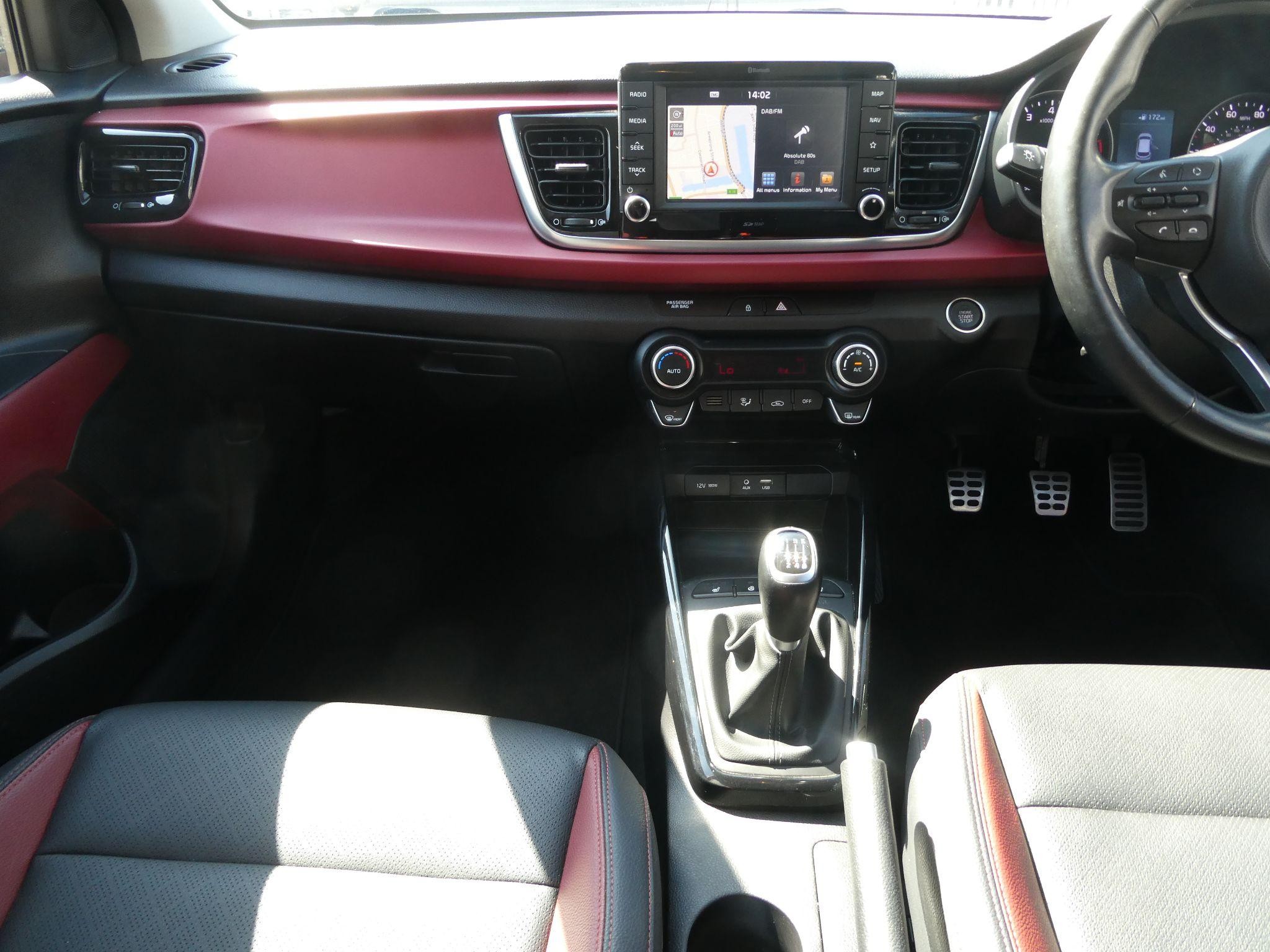 Kia Rio Image 16