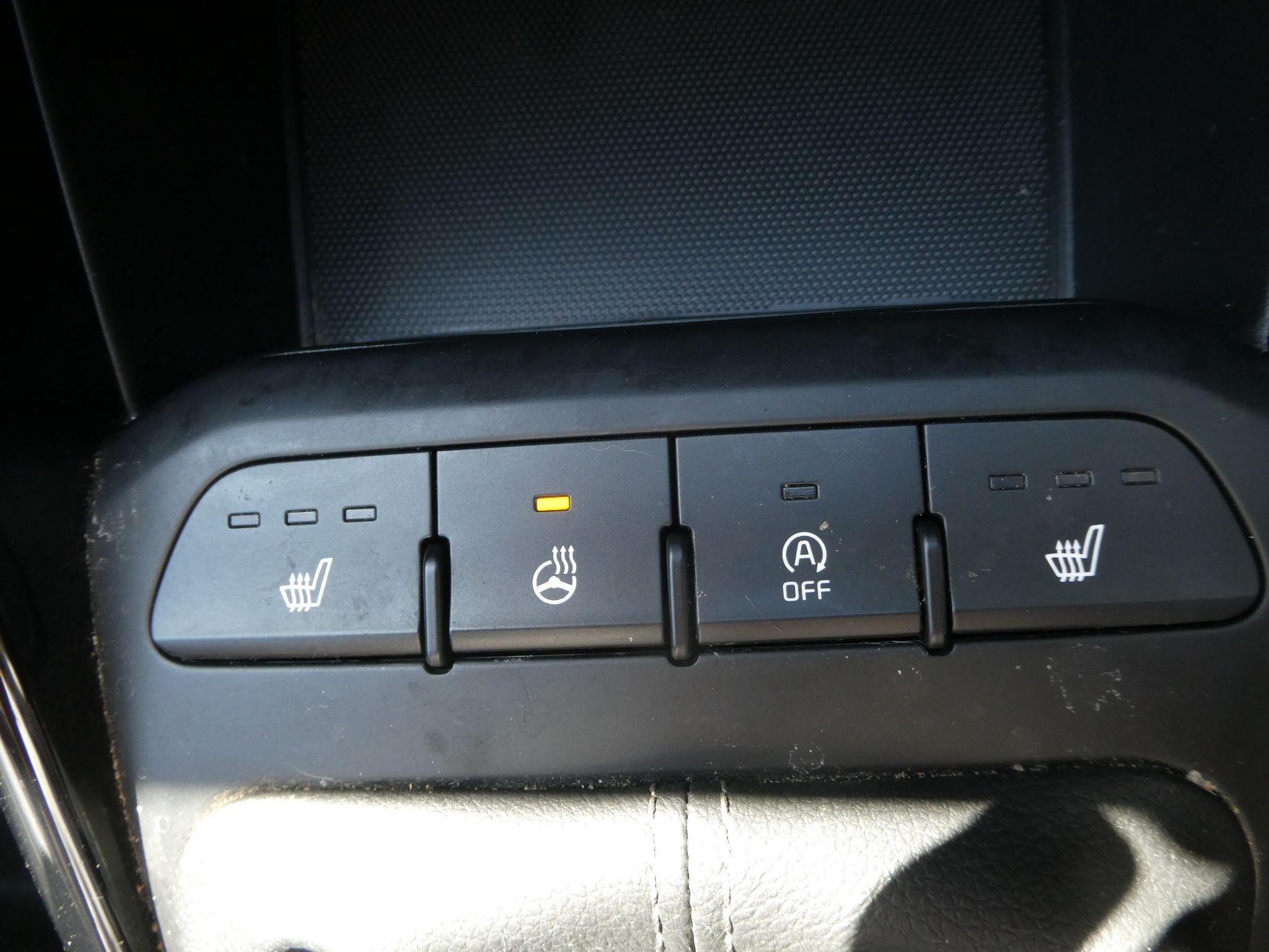 Kia Rio Image 28