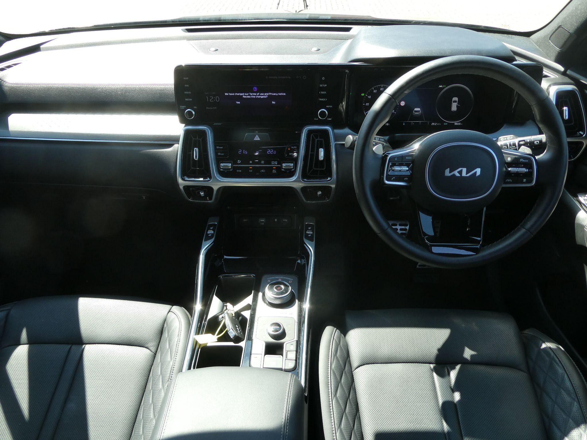 Kia Sorento Image 12