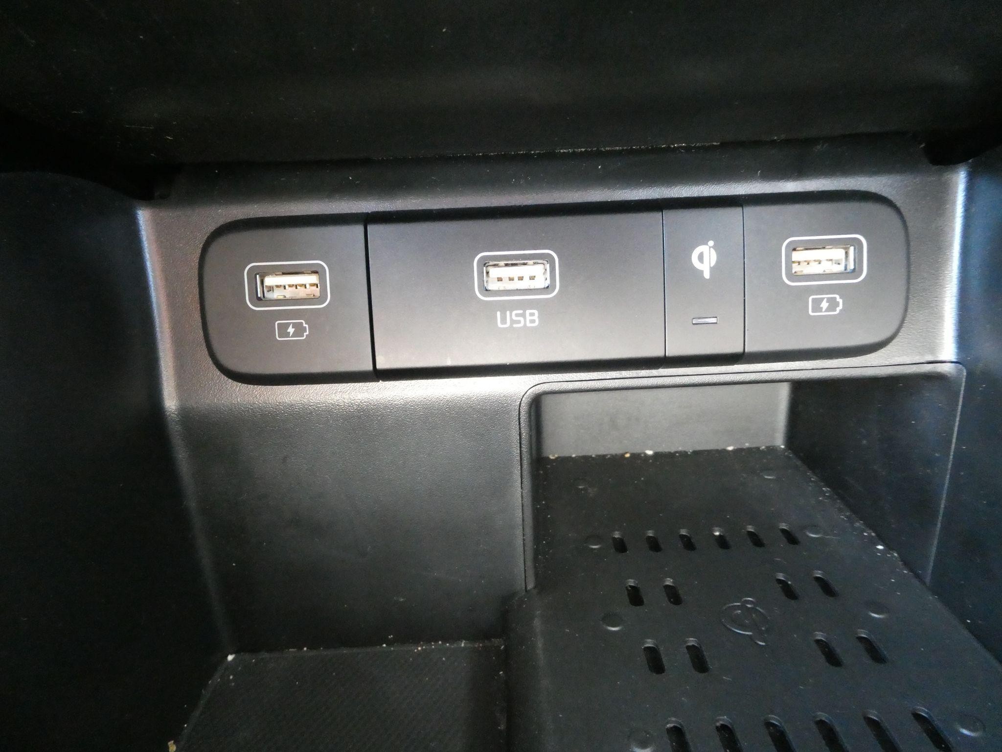 Kia Sorento Image 32