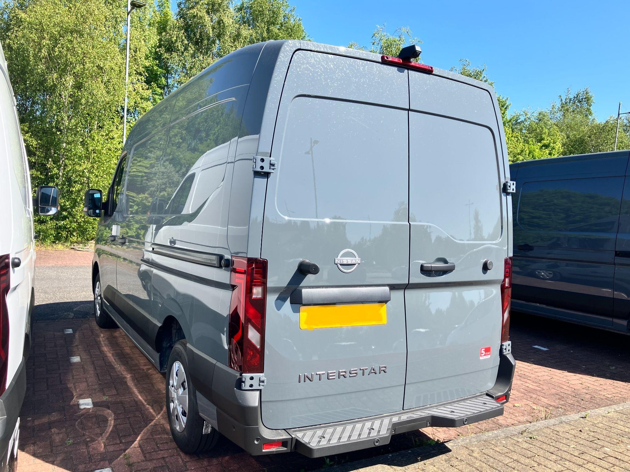 Nissan Interstar Image 3