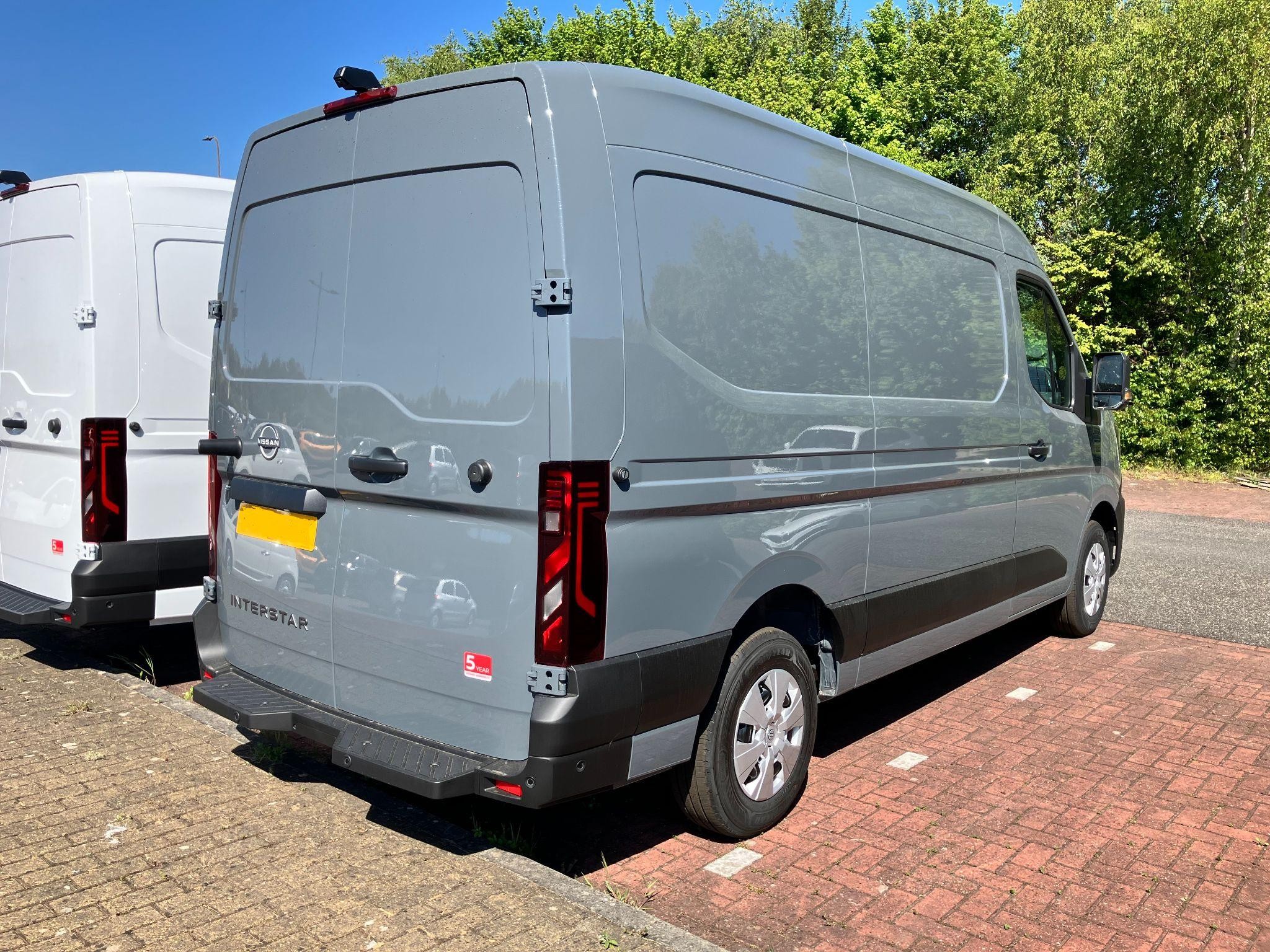 Nissan Interstar Image 5