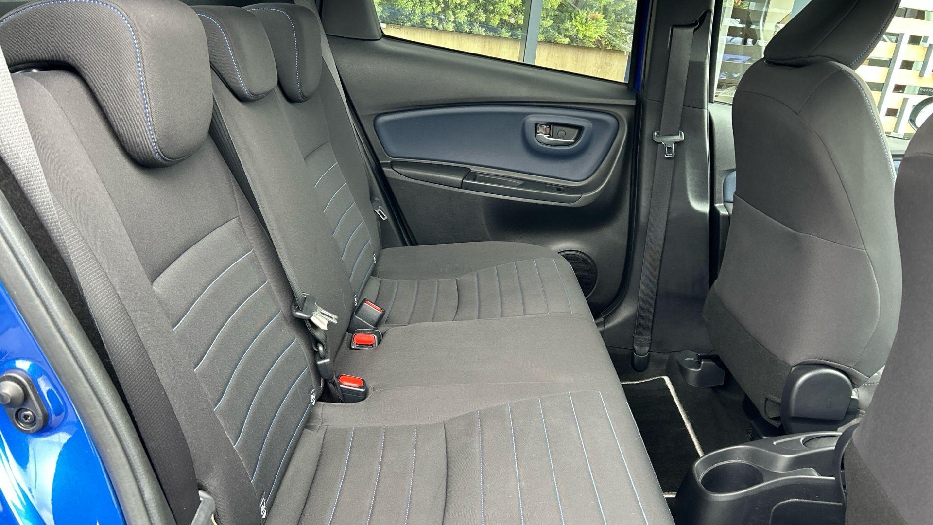 Toyota Yaris Image 18
