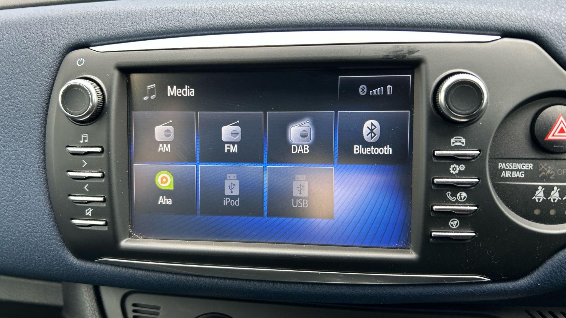 Toyota Yaris Image 28