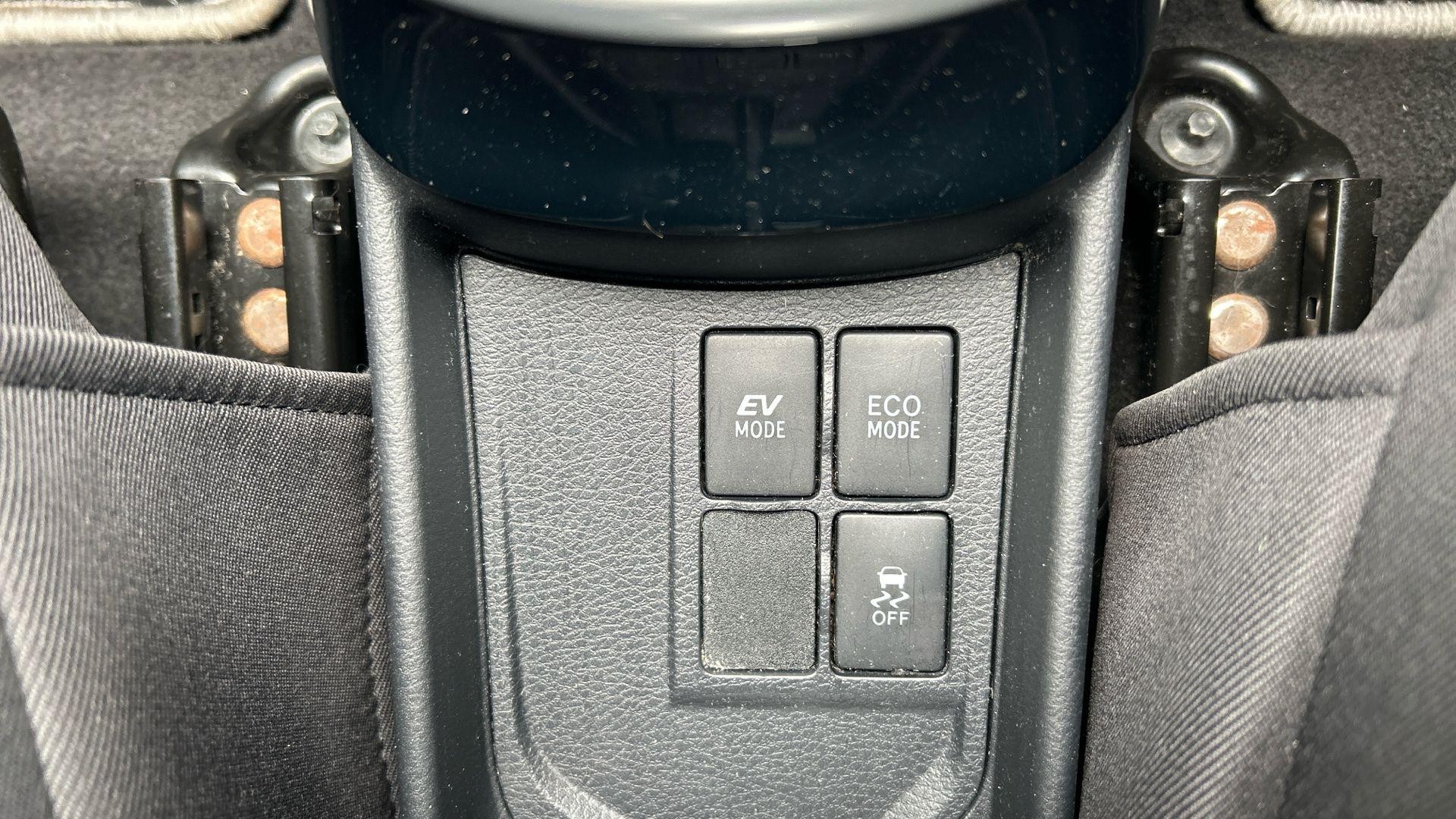 Toyota Yaris Image 38