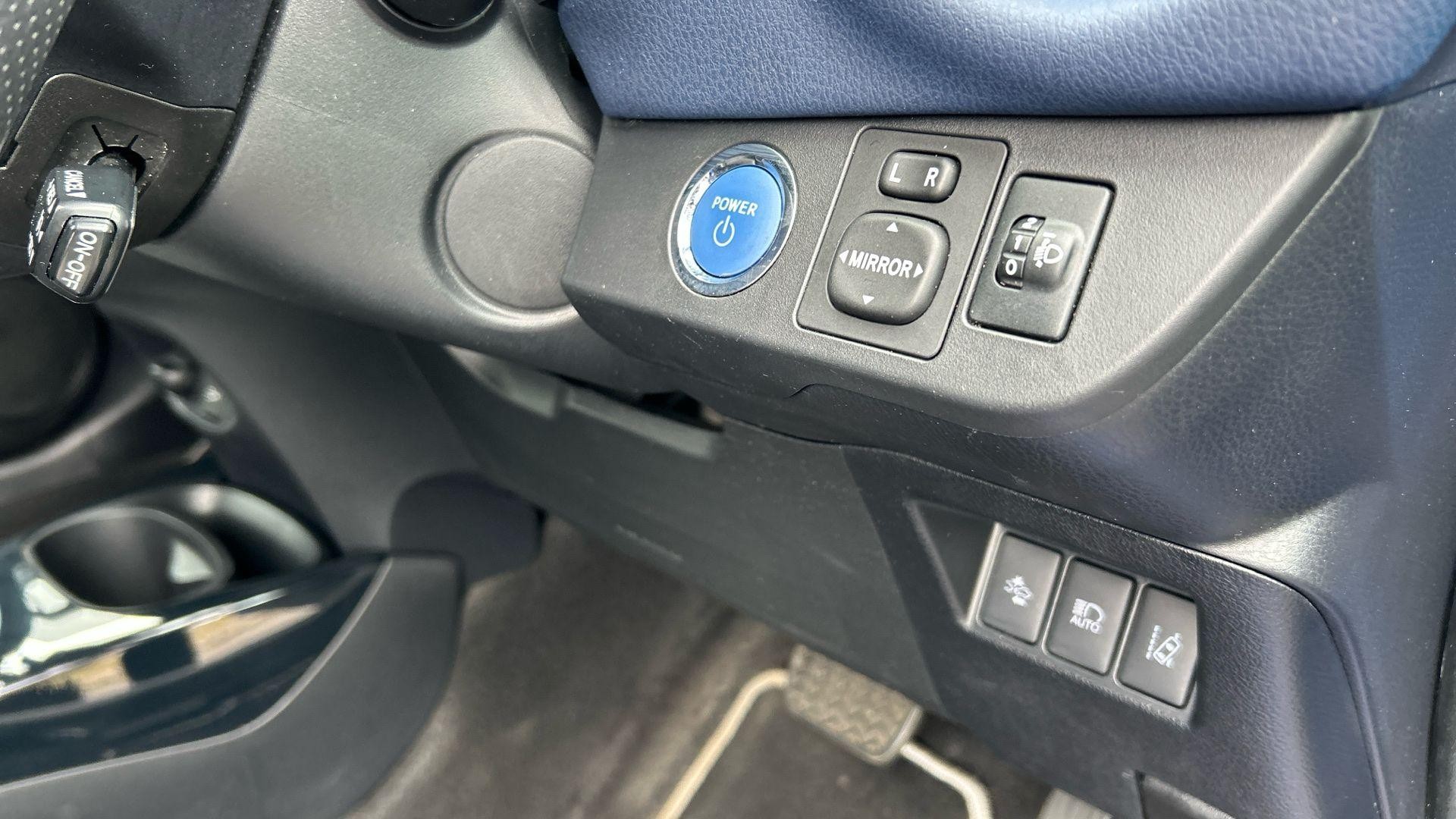 Toyota Yaris Image 42