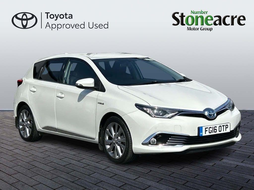 Toyota Auris Image 1