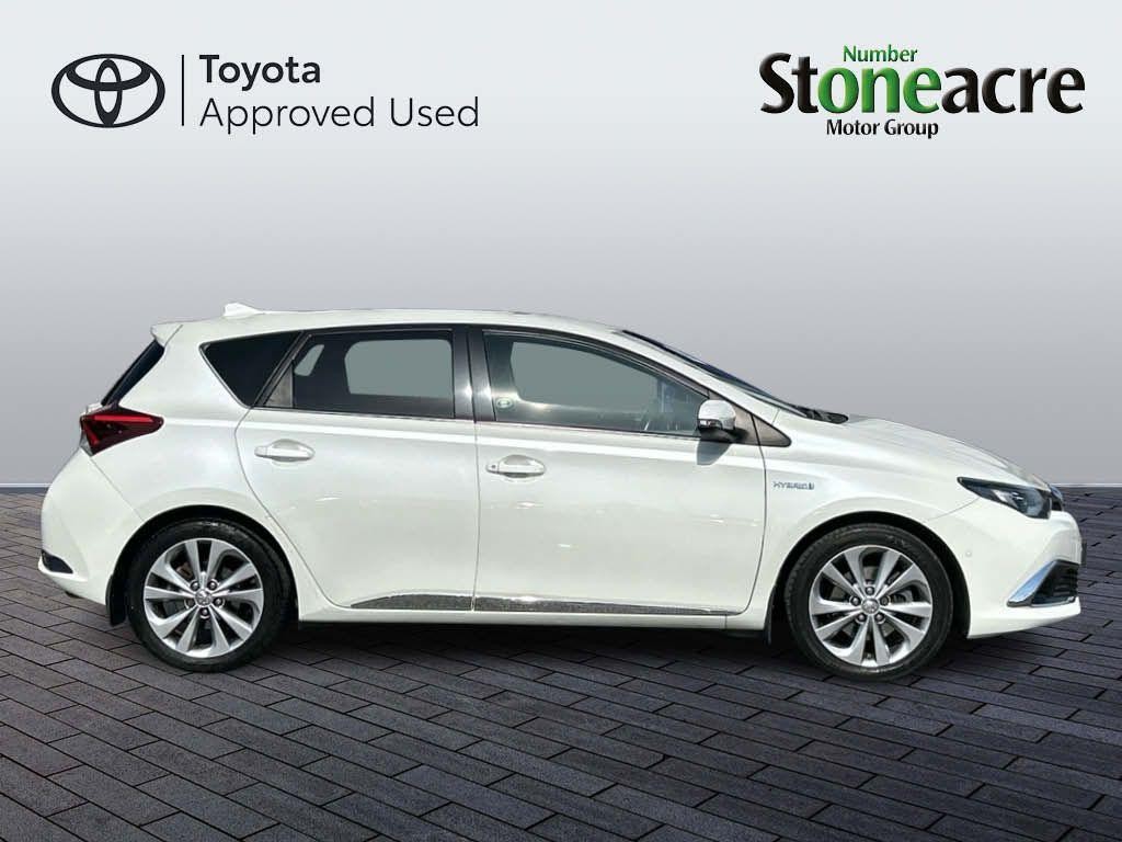 Toyota Auris Image 4