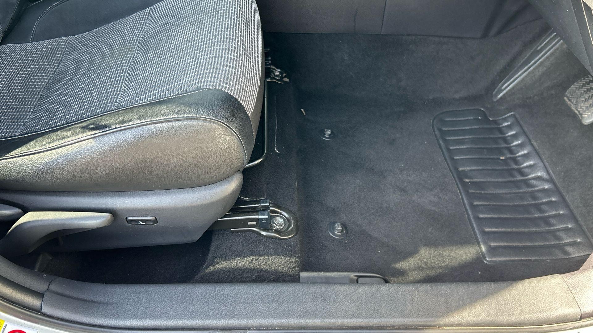 Toyota Auris Image 41