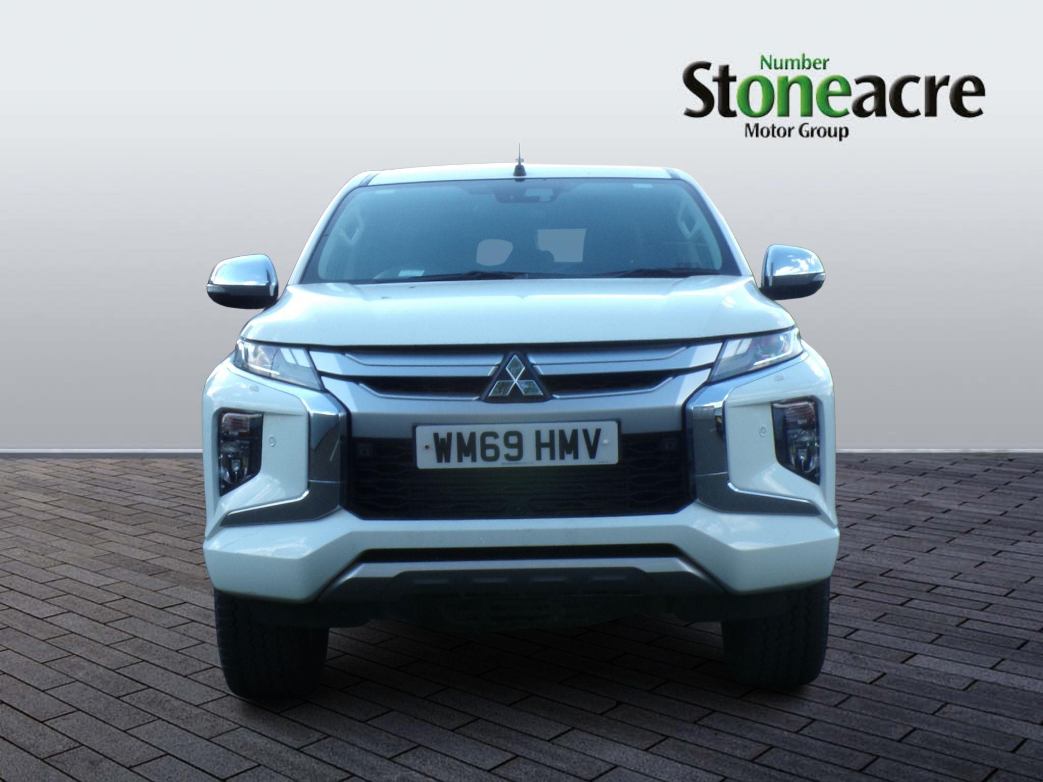 Mitsubishi L200 Image 8