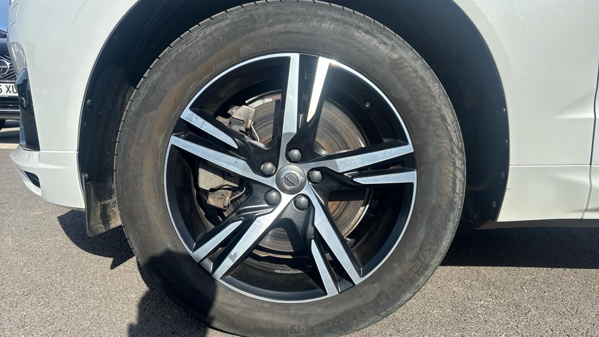 Volvo XC60 Image 16