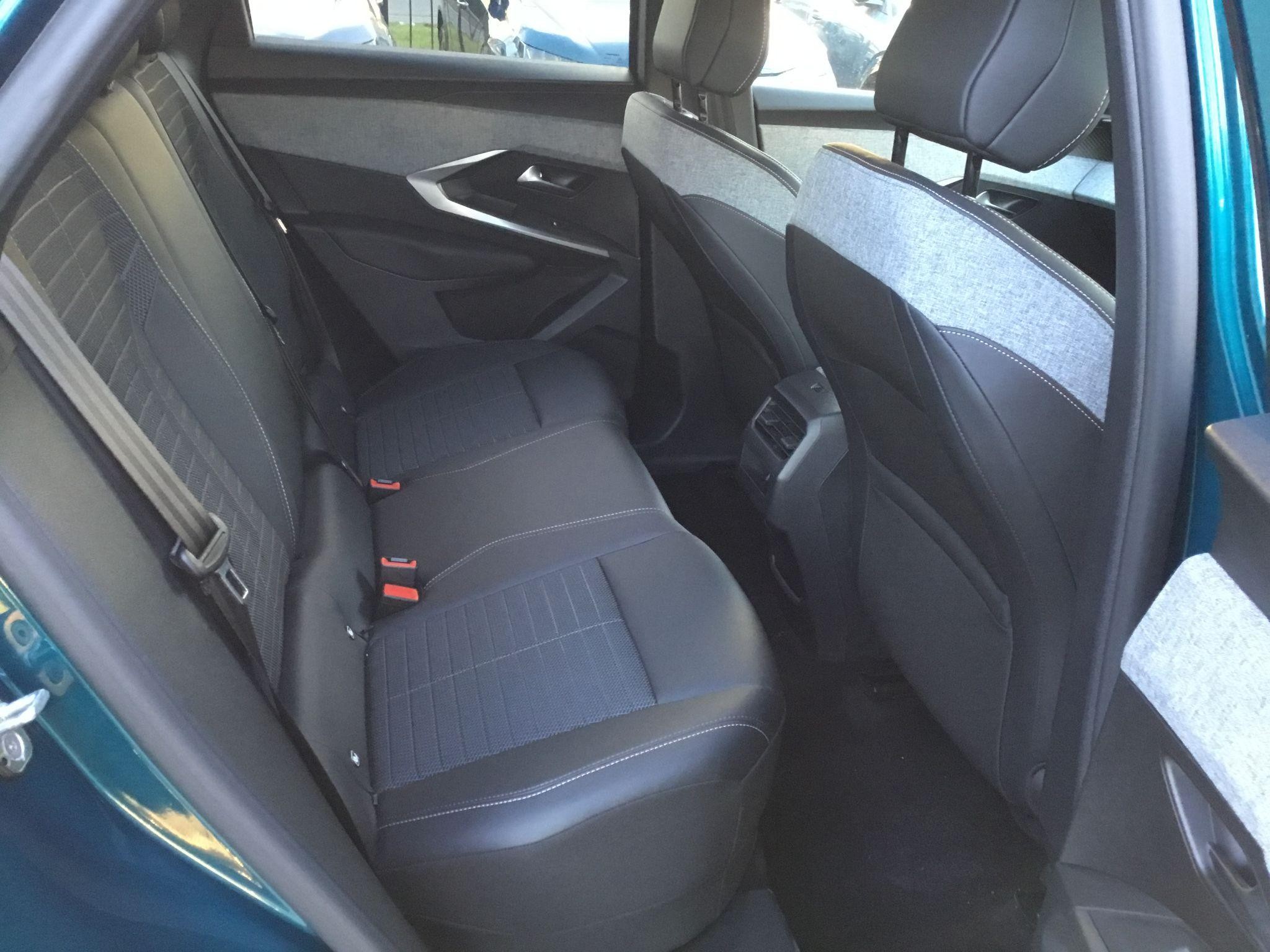 Peugeot 3008 Image 17
