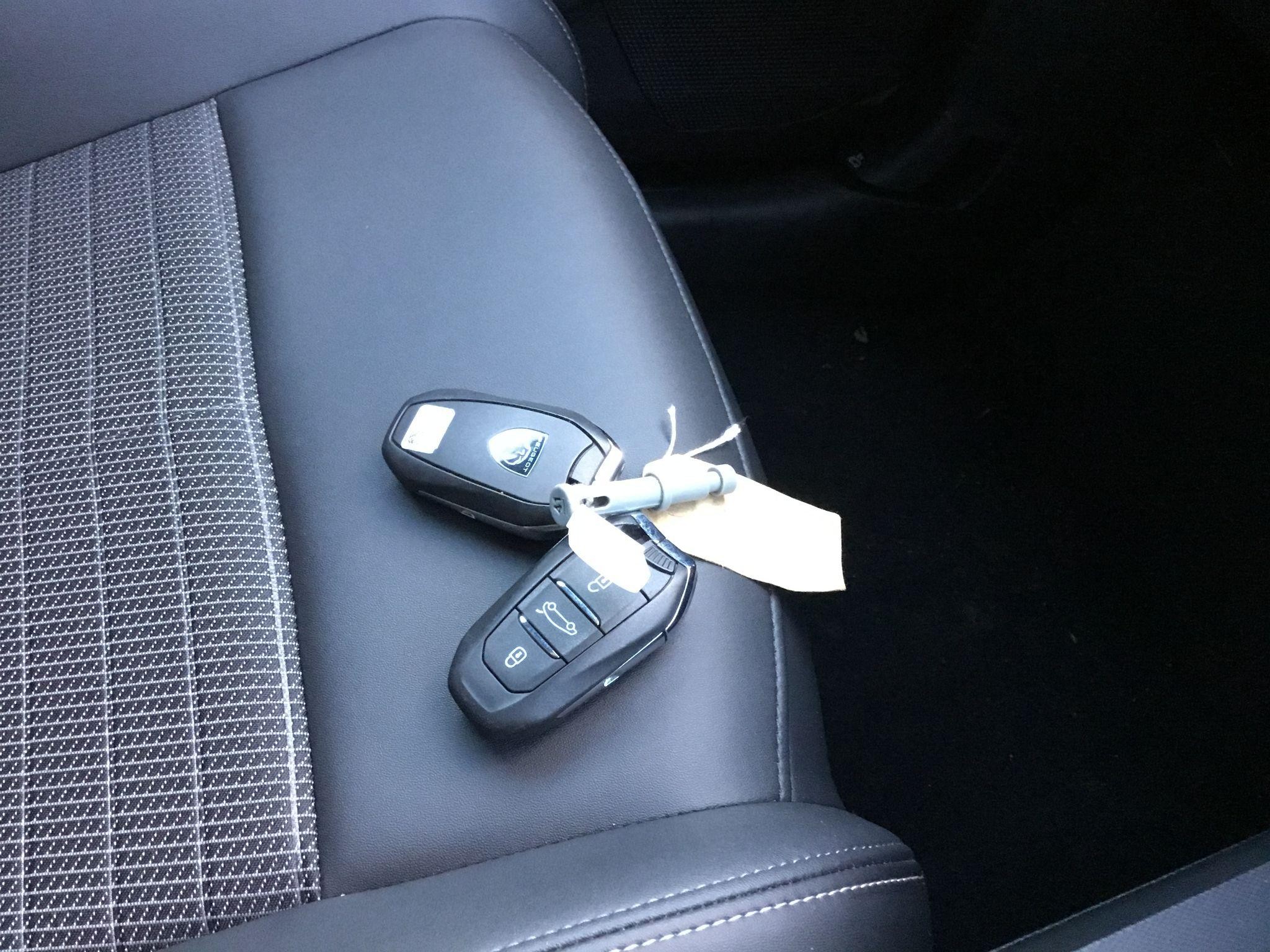 Peugeot 3008 Image 42