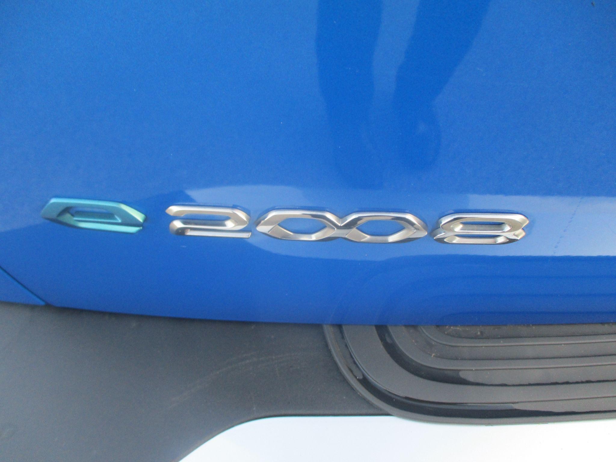 Peugeot E-2008 Image 11