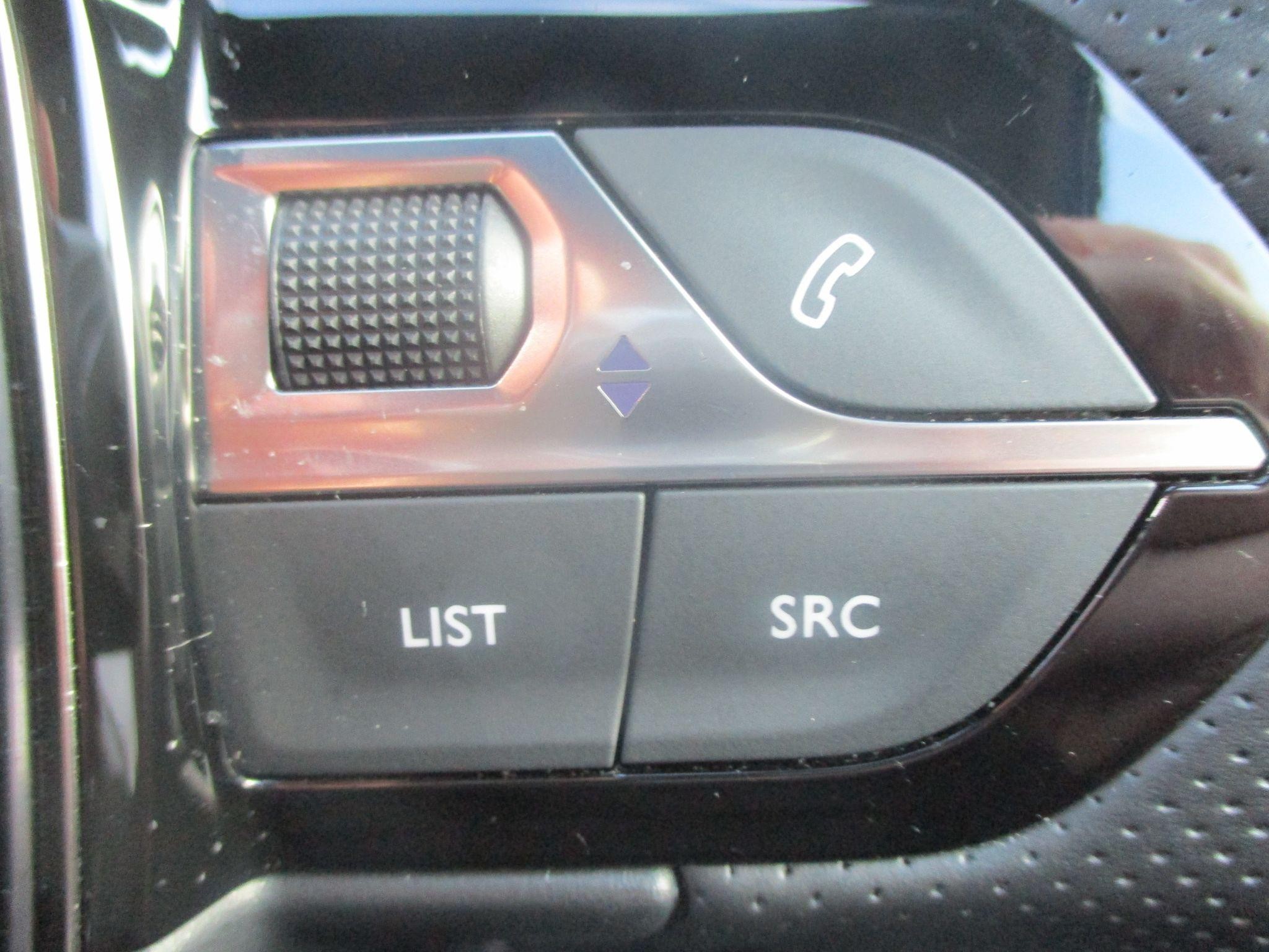 Peugeot E-2008 Image 21