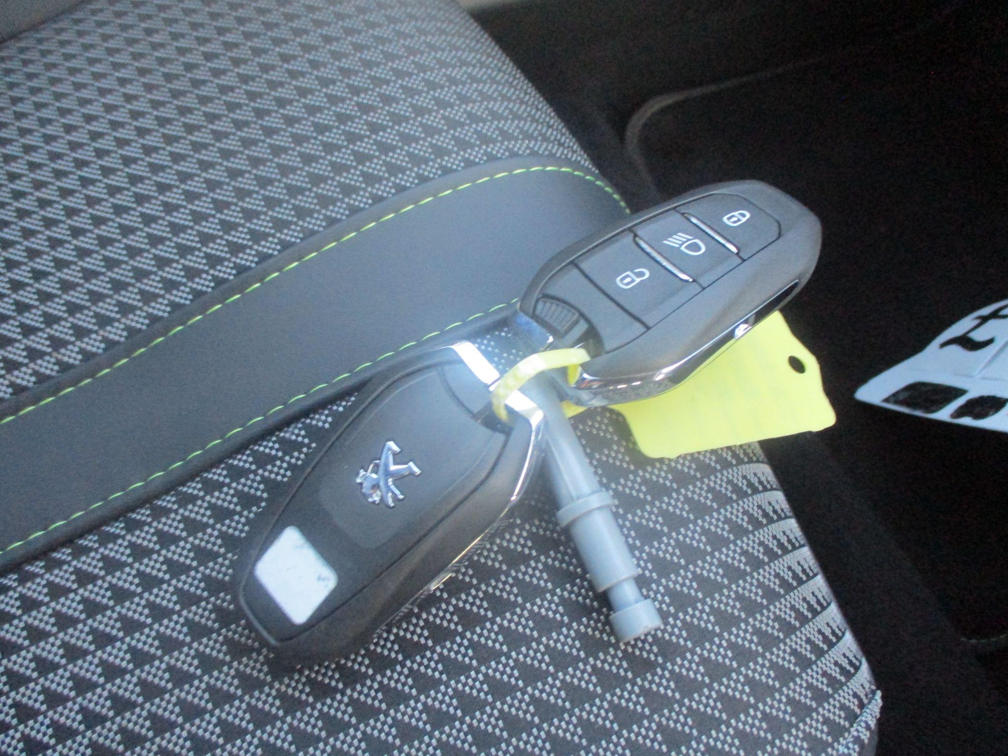 Peugeot E-2008 Image 39