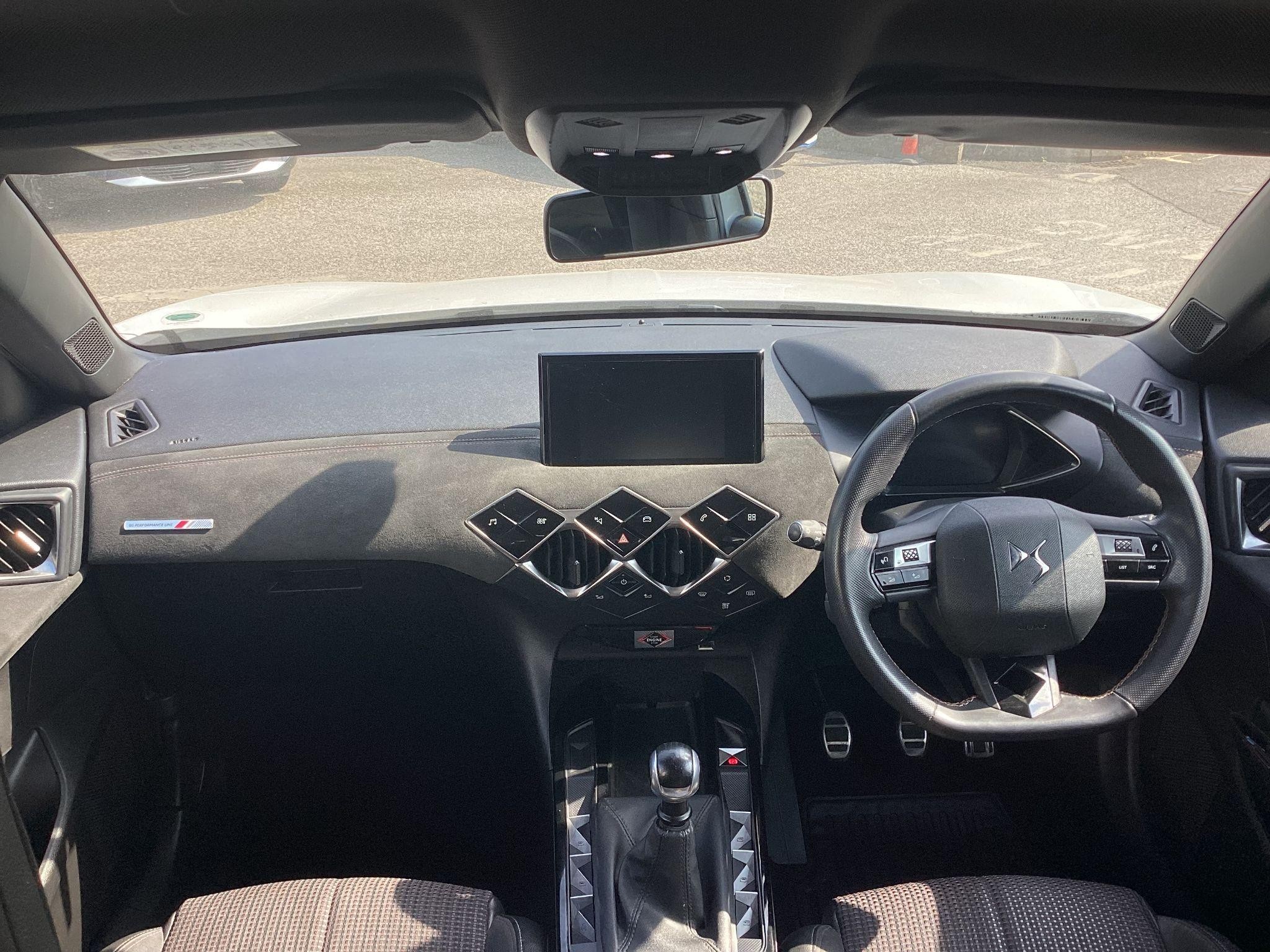 DS AUTOMOBILES DS 3 CROSSBACK Image 9