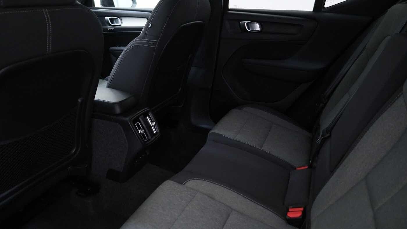 Volvo XC40 Image 13