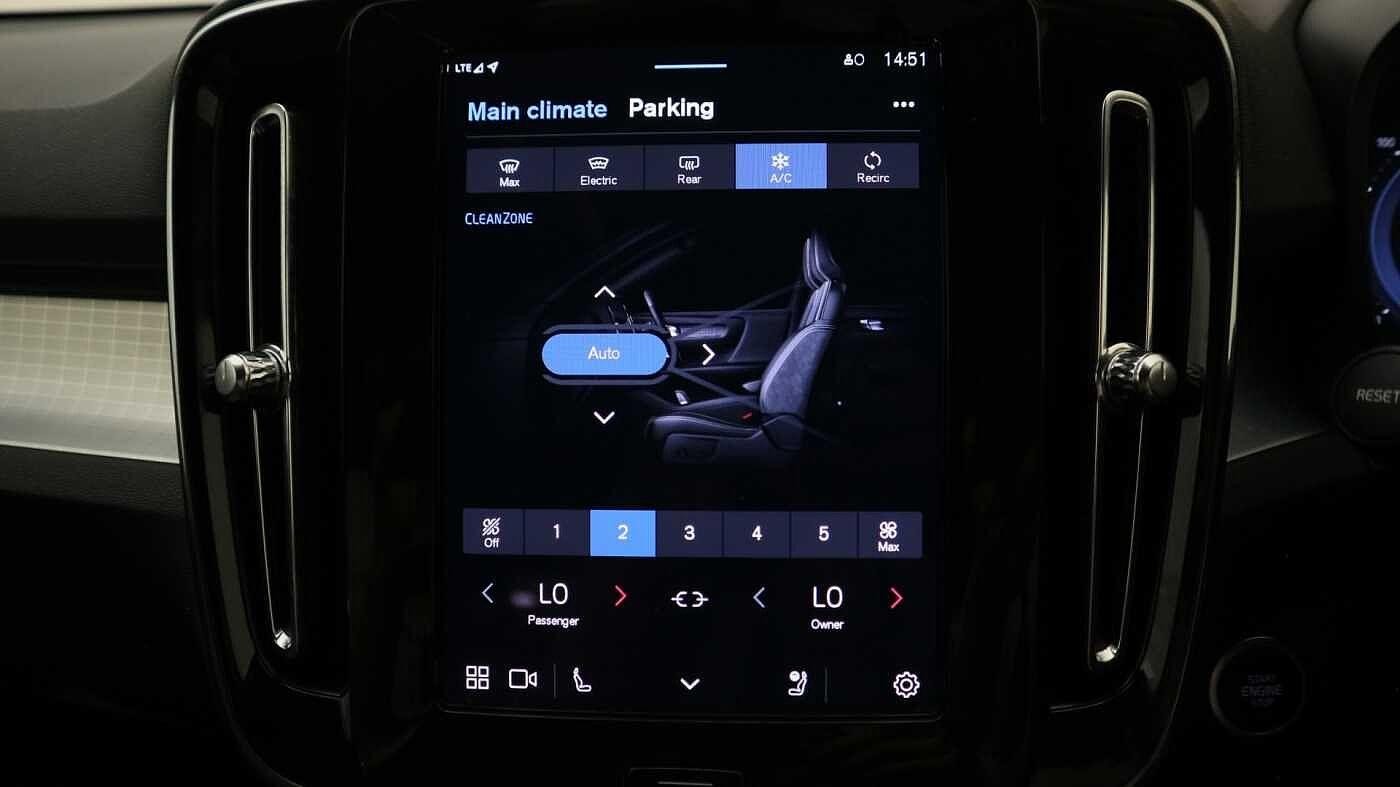Volvo XC40 Image 32