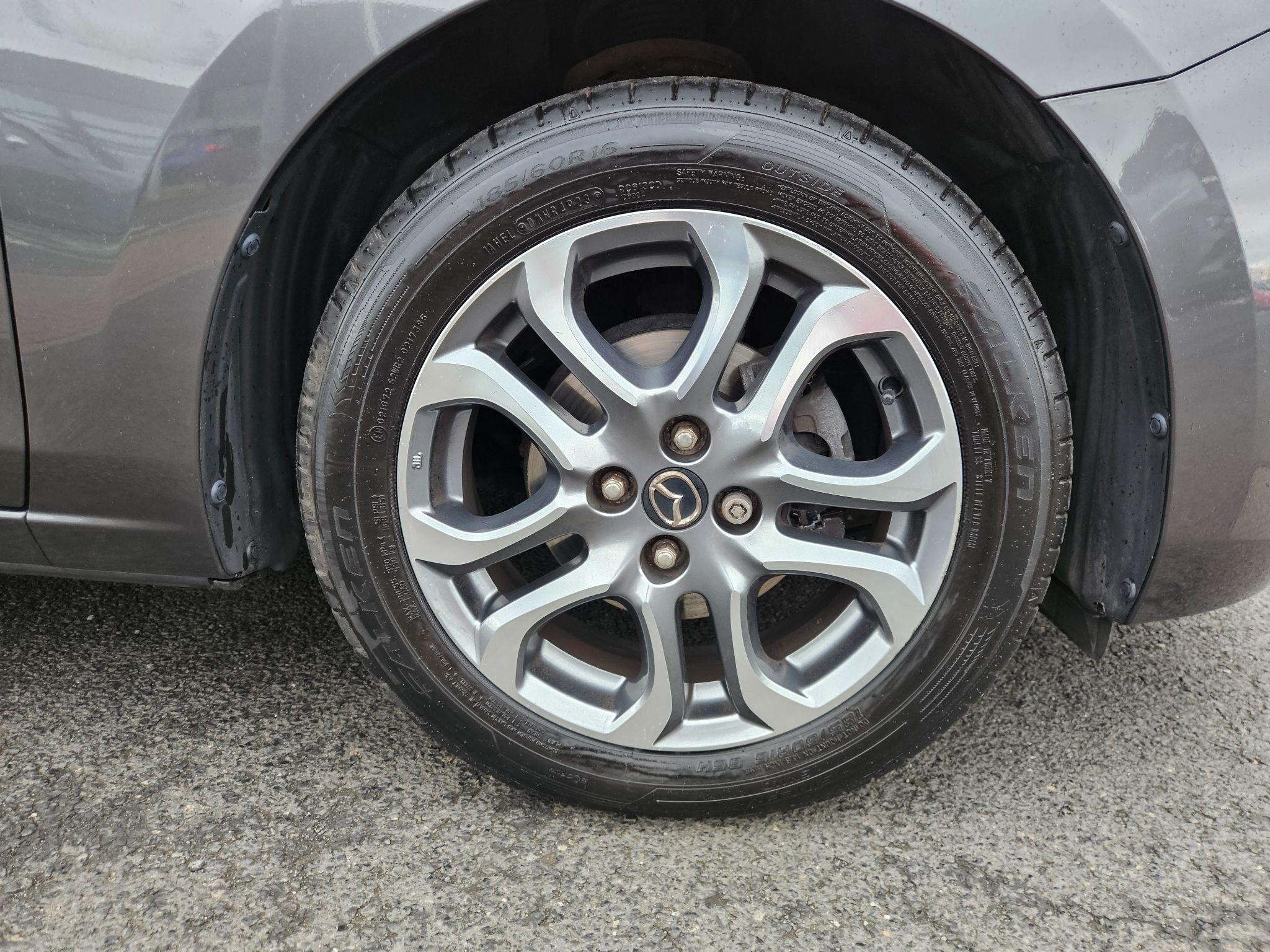 Mazda2 Image 9