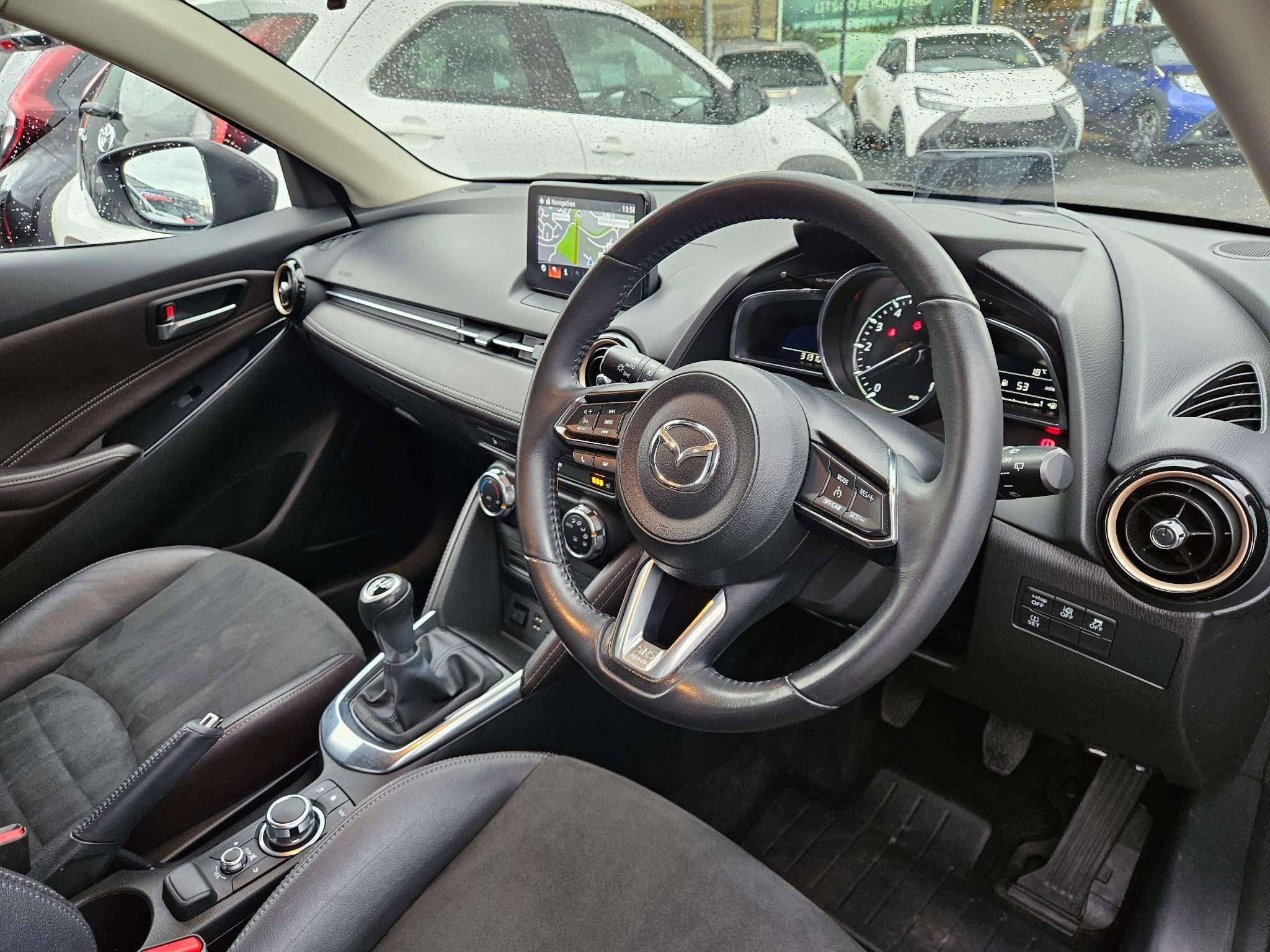 Mazda2 Image 11