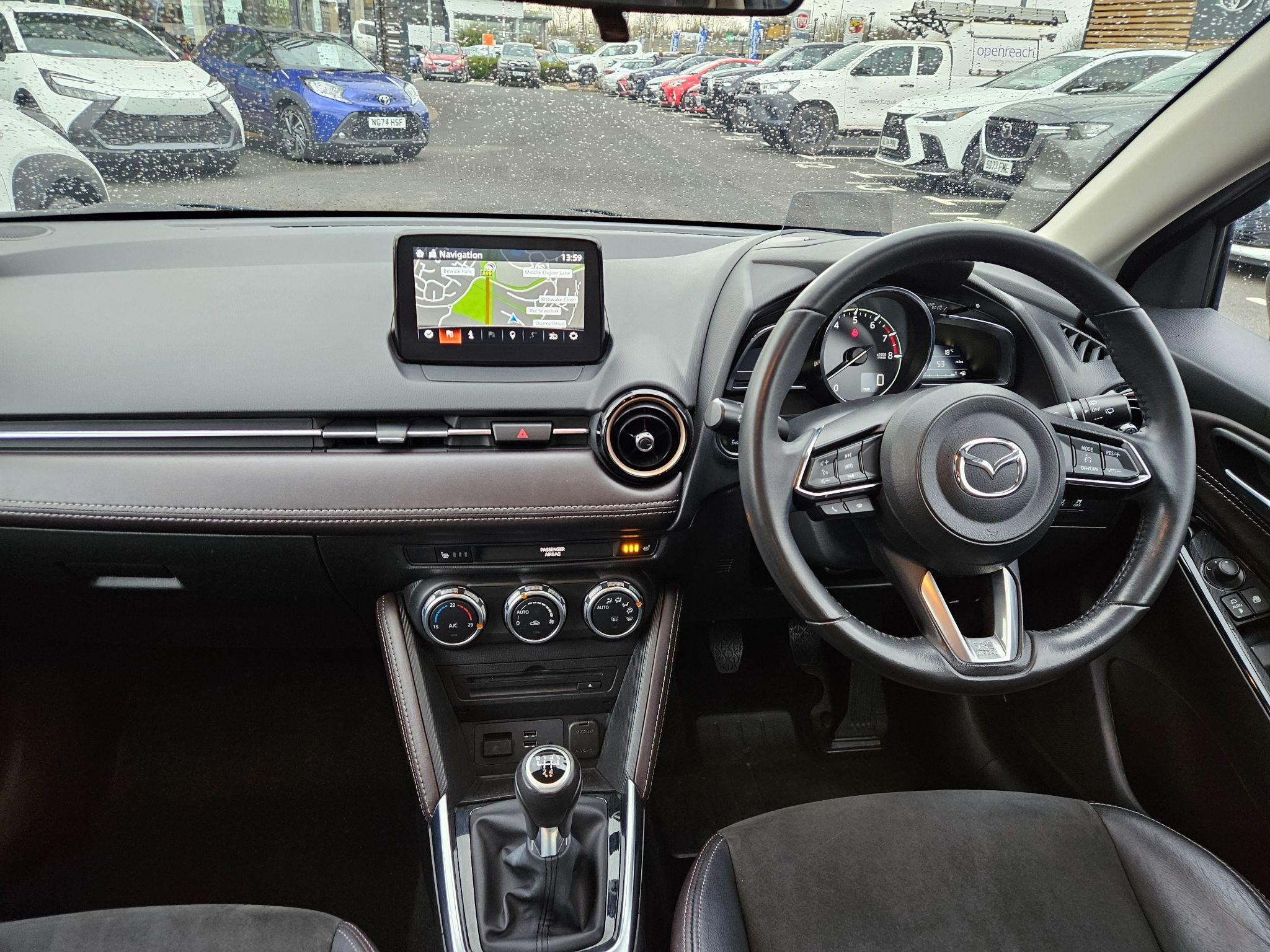 Mazda2 Image 12