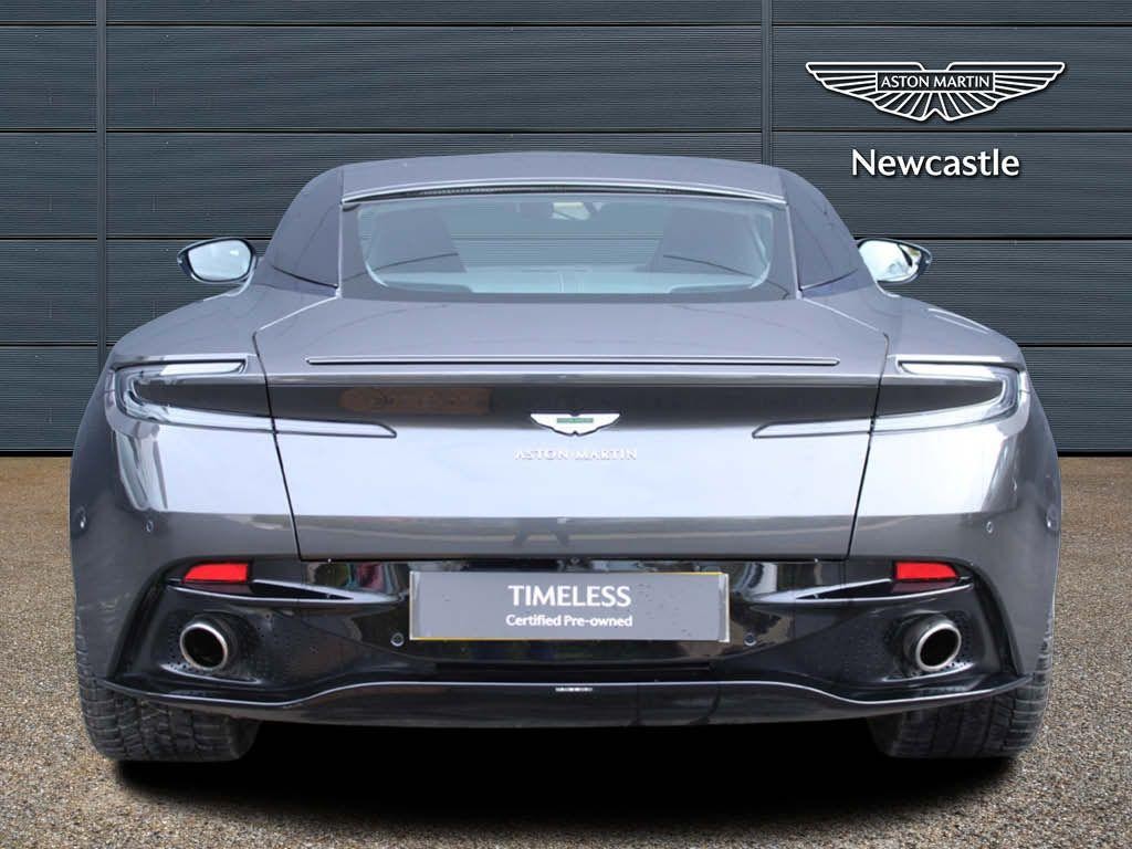 Aston Martin DB11 Image 5
