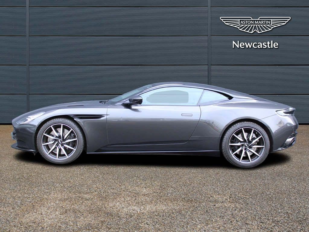 Aston Martin DB11 Image 7
