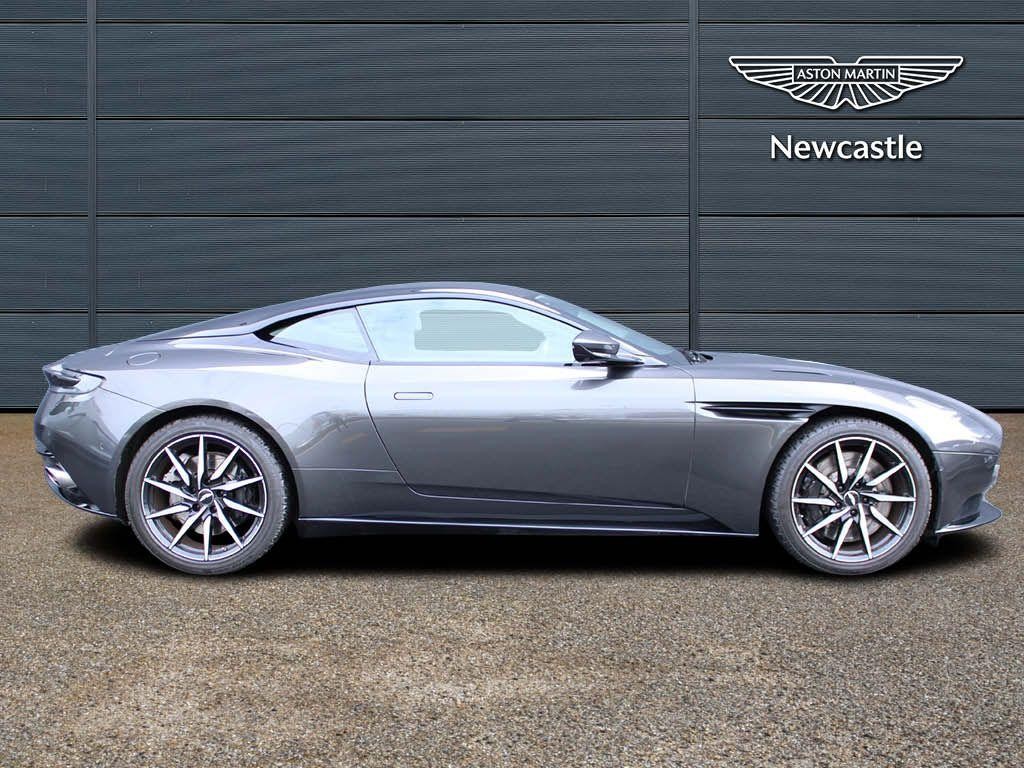 Aston Martin DB11 Image 8