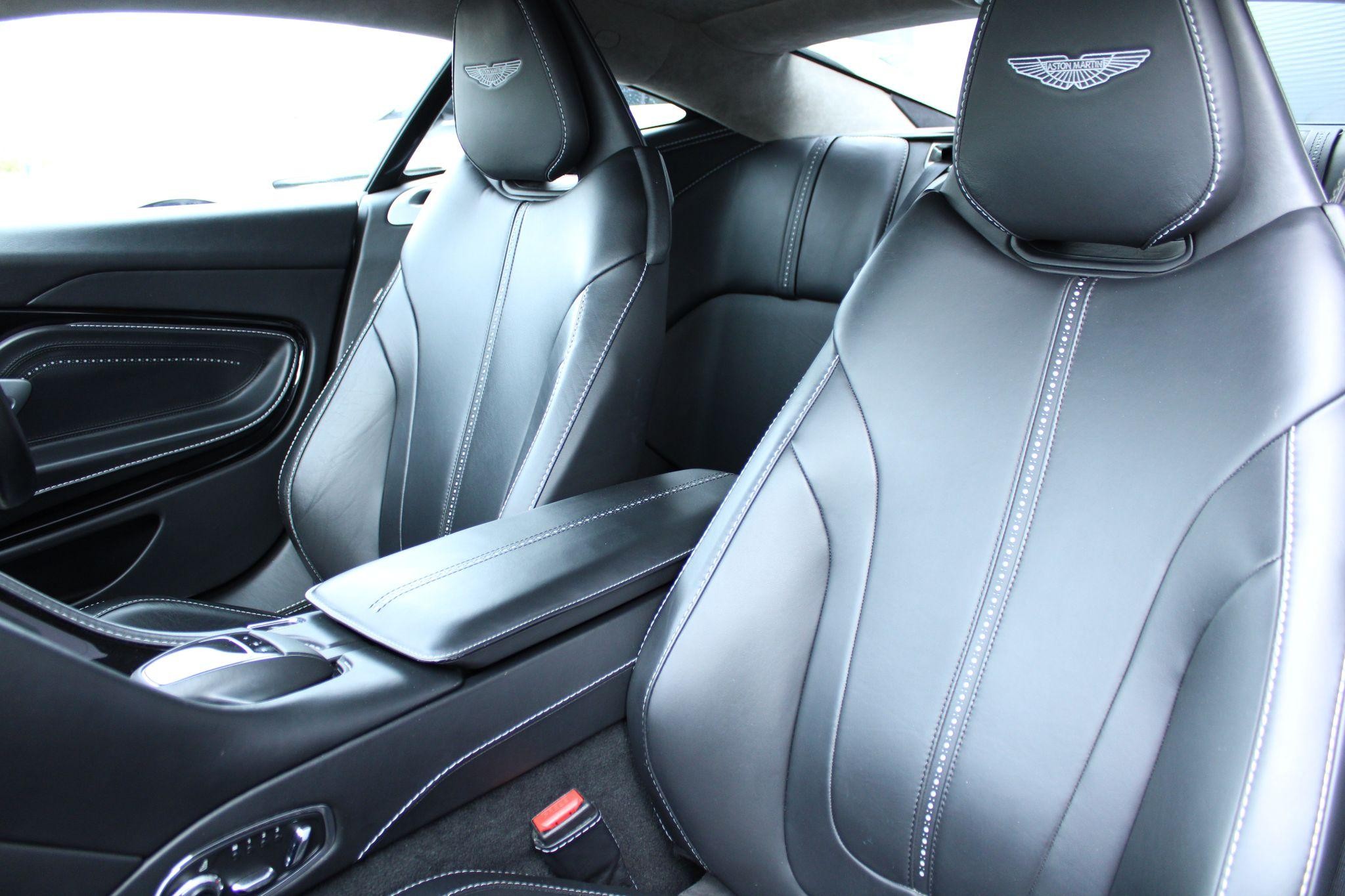 Aston Martin DB11 Image 37